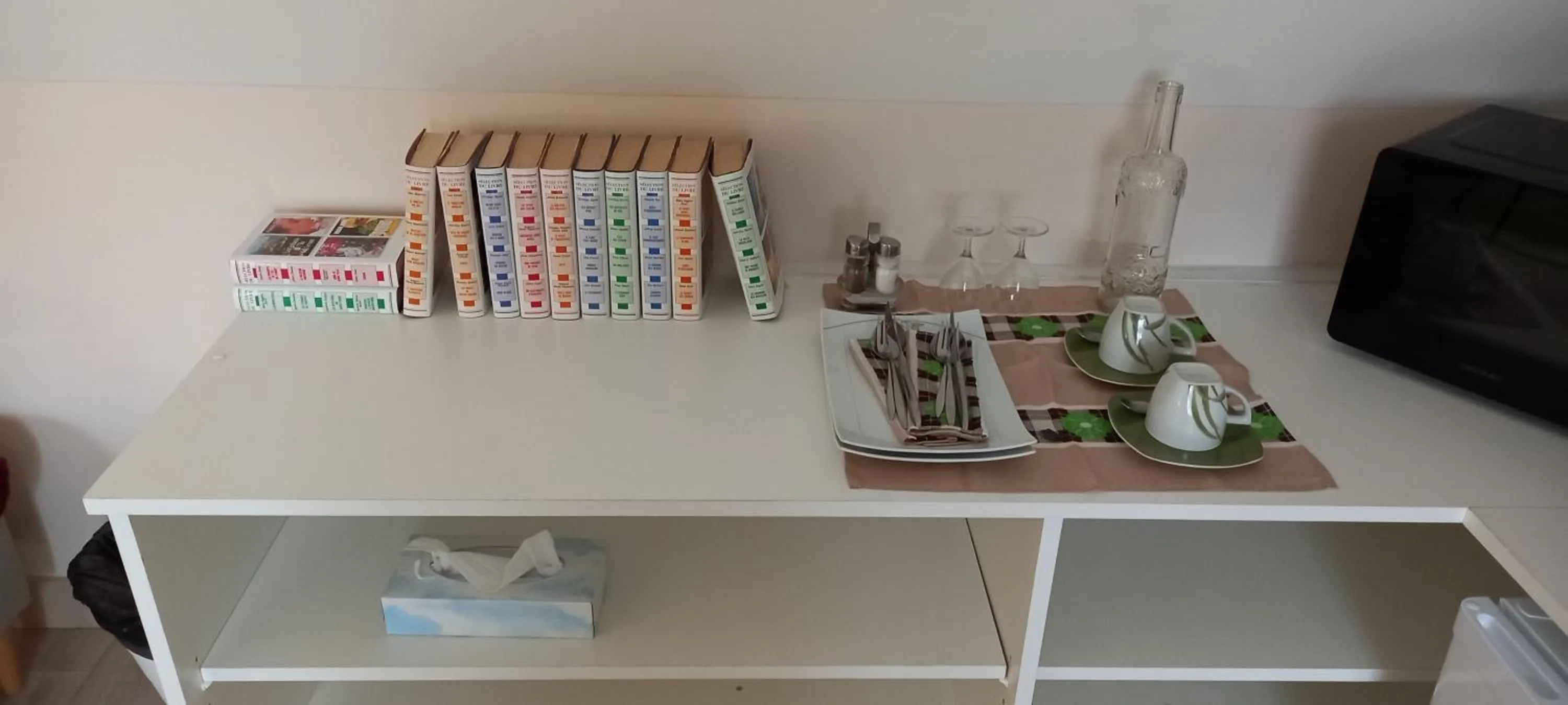 Coffee/tea facilities in Aux penates de Toni Beauval