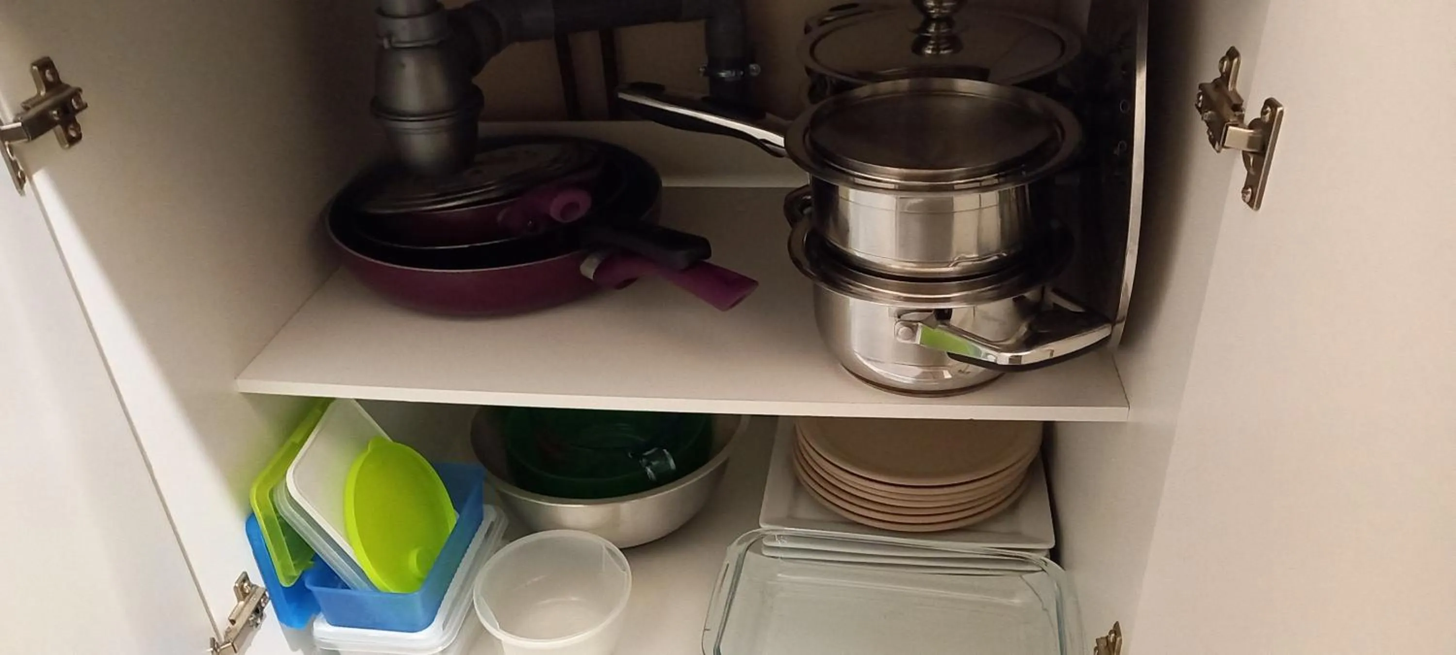 Communal kitchen in Aux penates de Toni Beauval