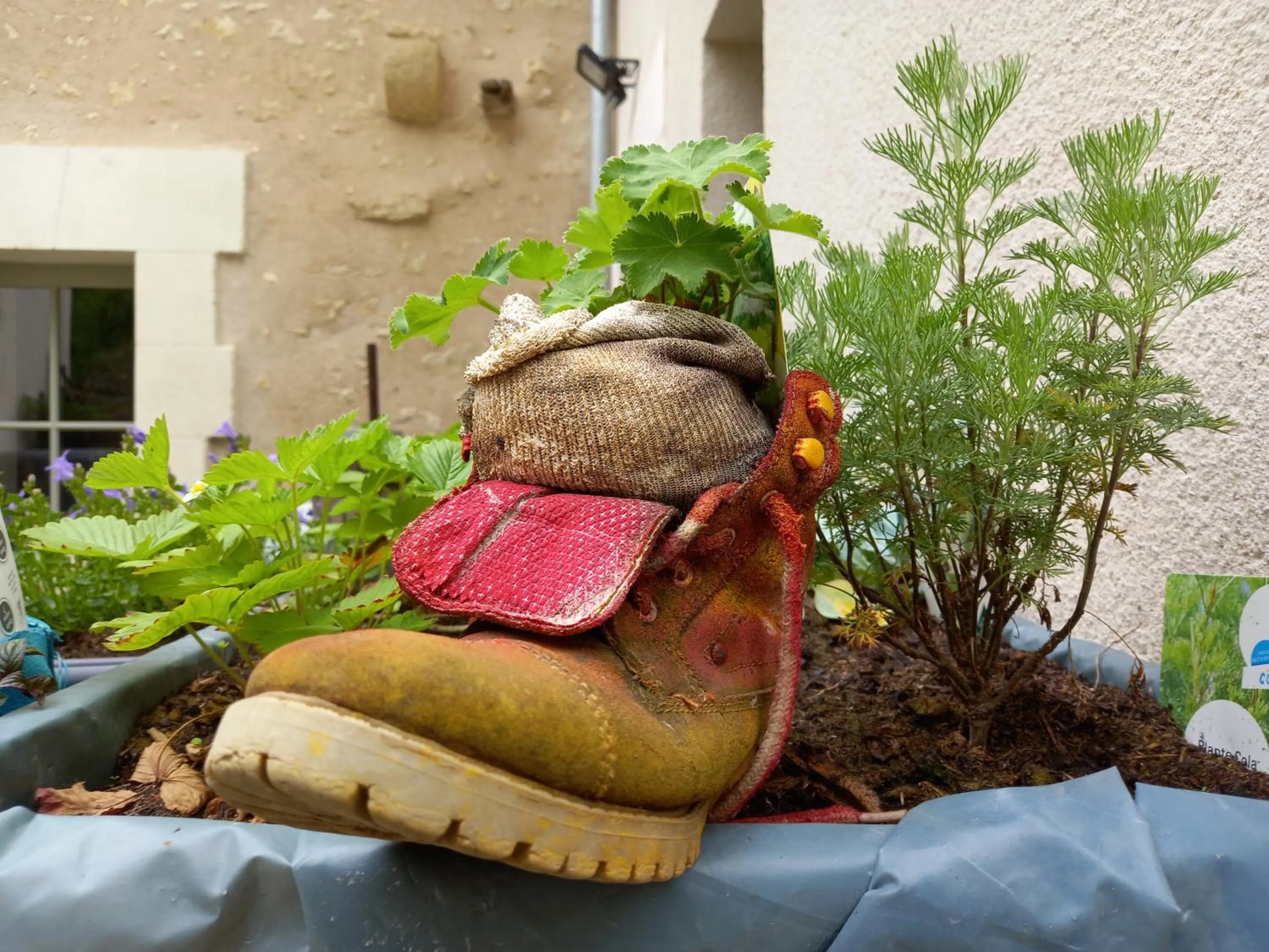 Patio in Aux penates de Toni Beauval
