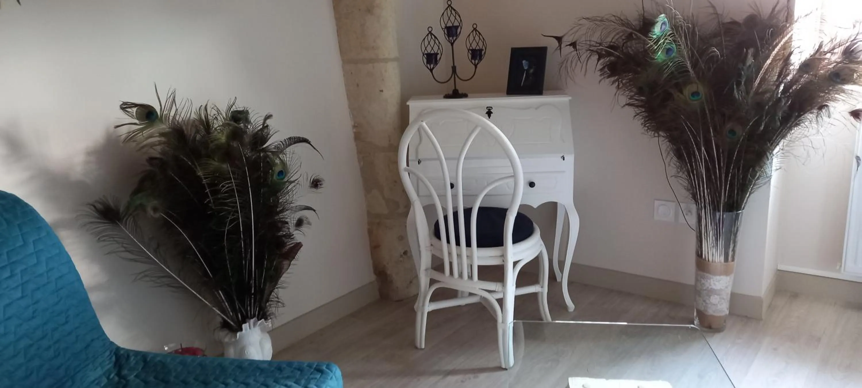 Photo of the whole room in Aux penates de Toni Beauval