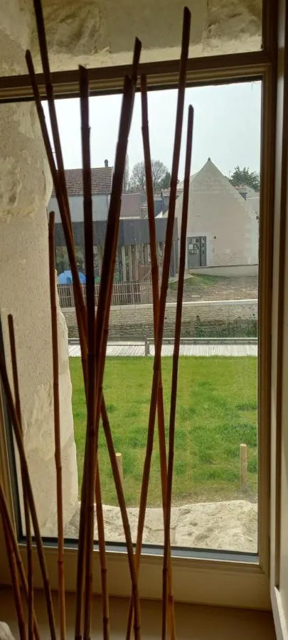 View (from property/room) in Aux penates de Toni Beauval