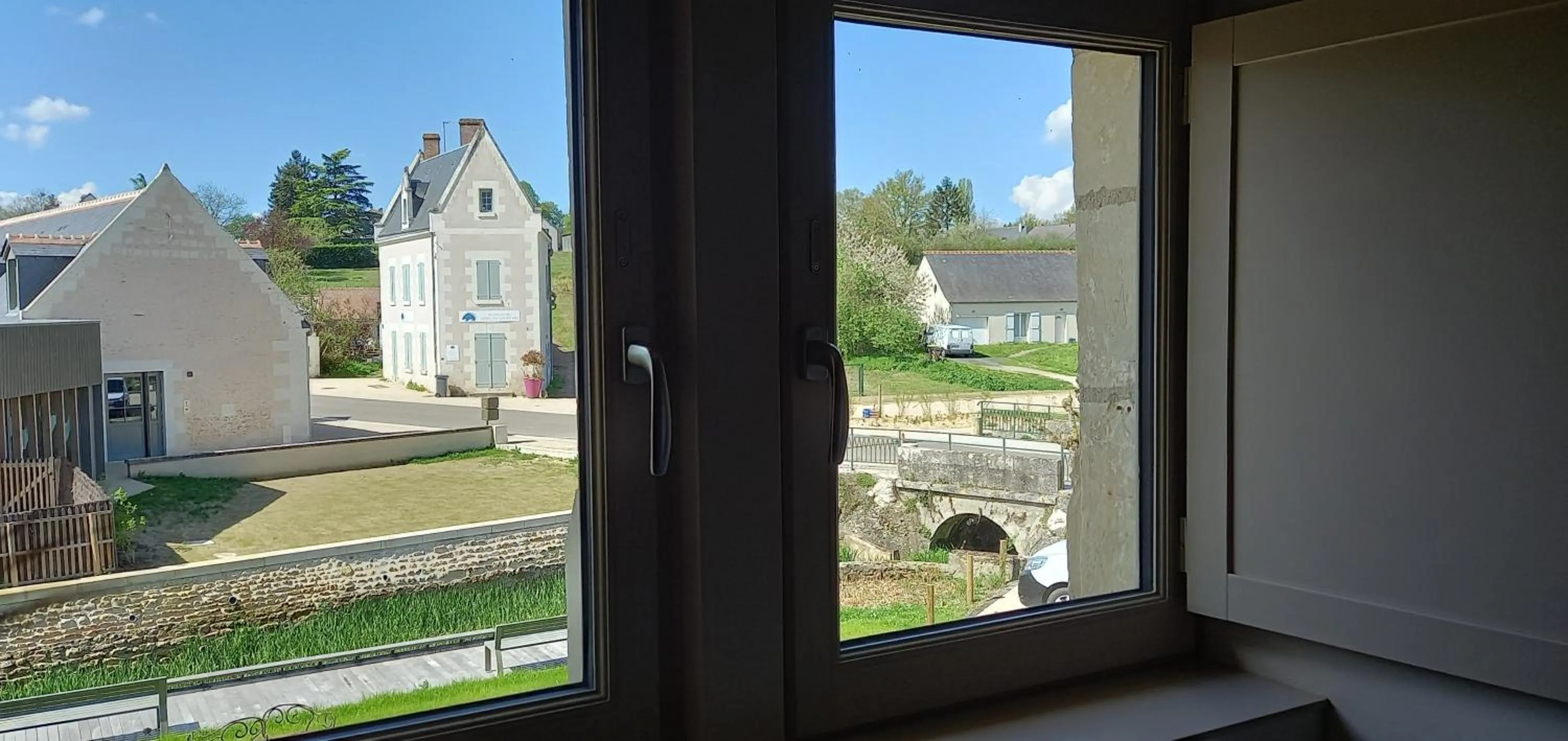 View (from property/room) in Aux penates de Toni Beauval