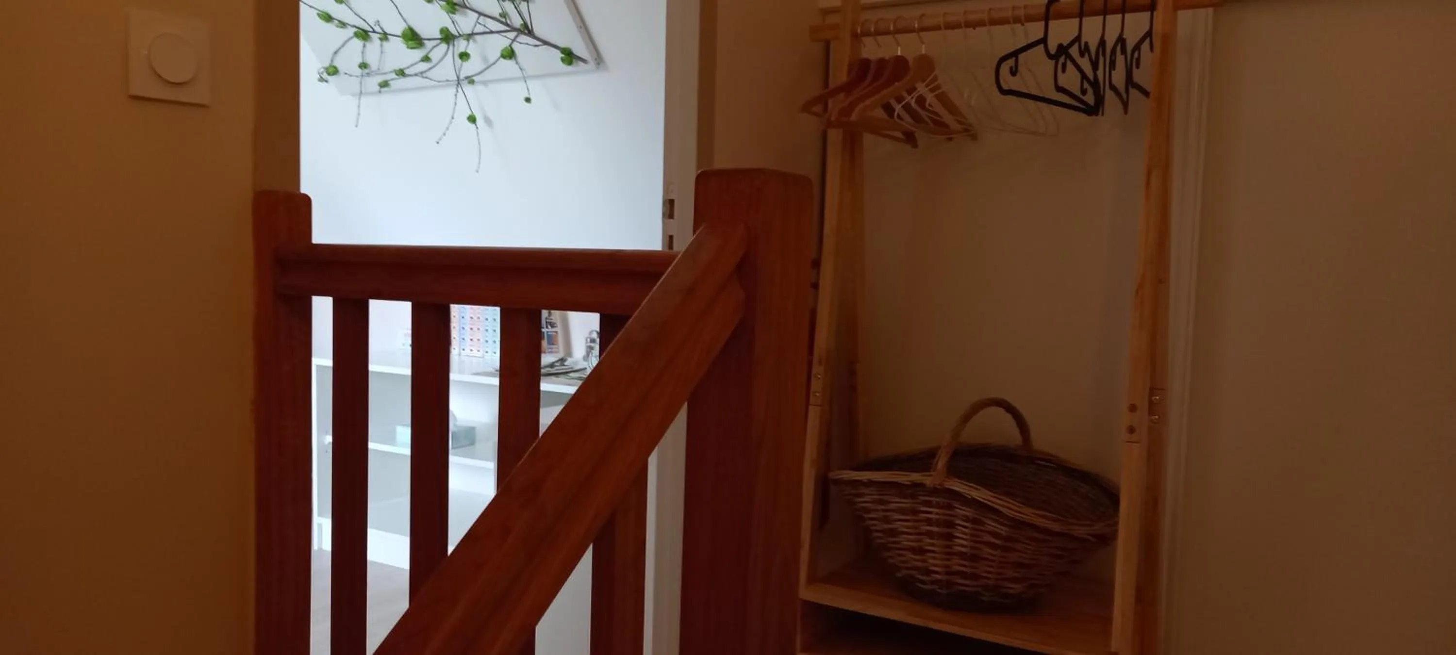 Other in Aux penates de Toni Beauval