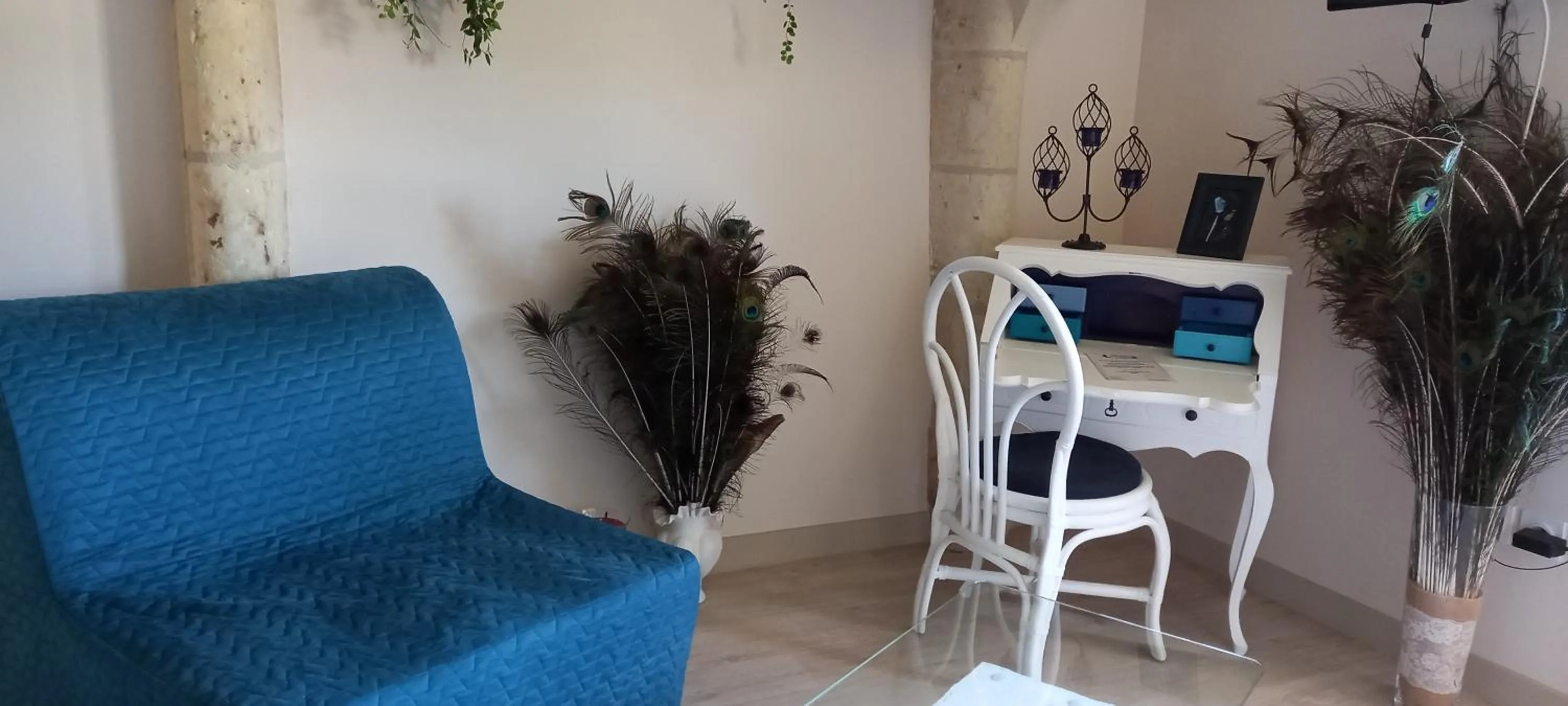 Living room in Aux penates de Toni Beauval