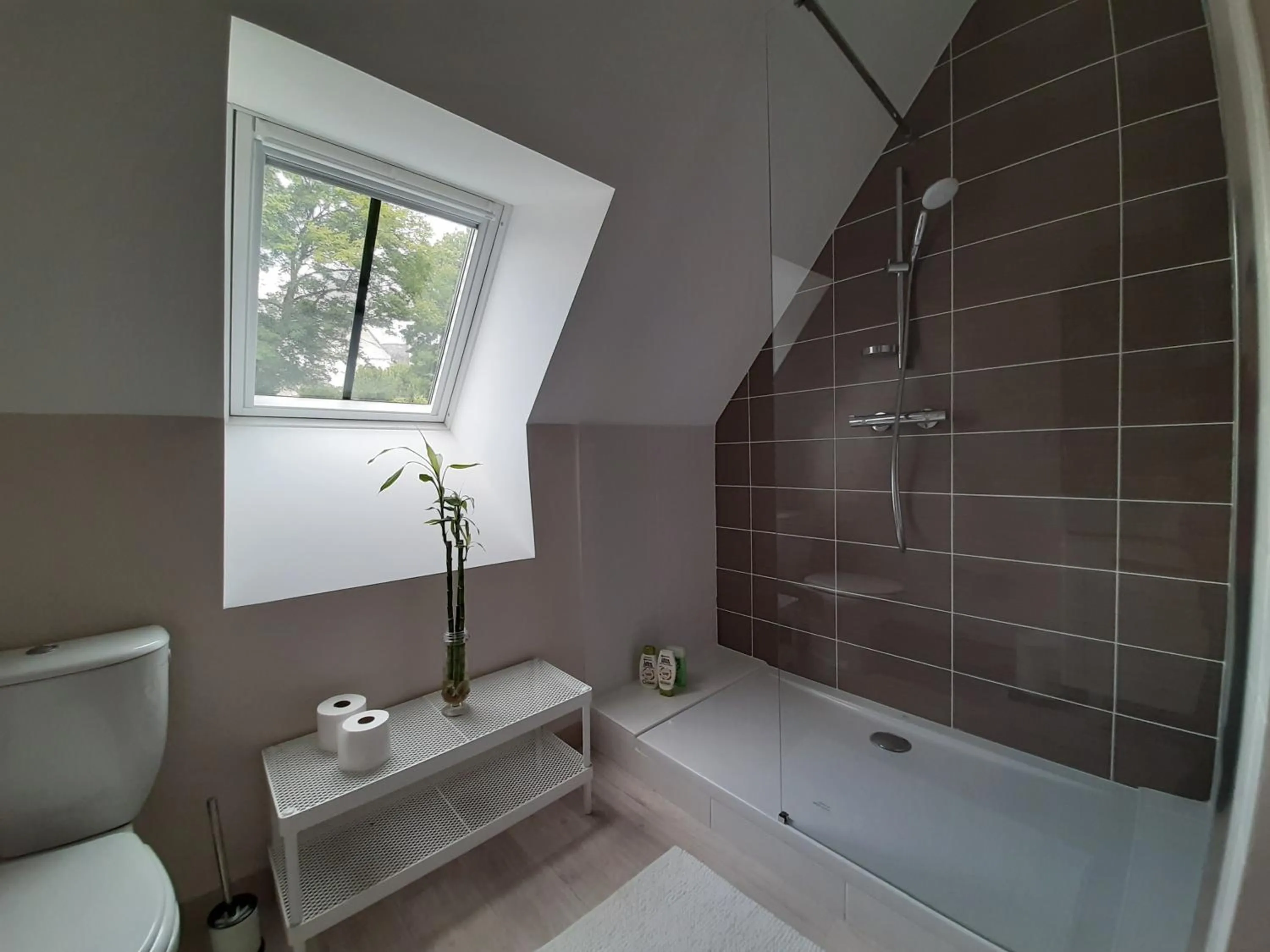 Bathroom in Aux penates de Toni Beauval