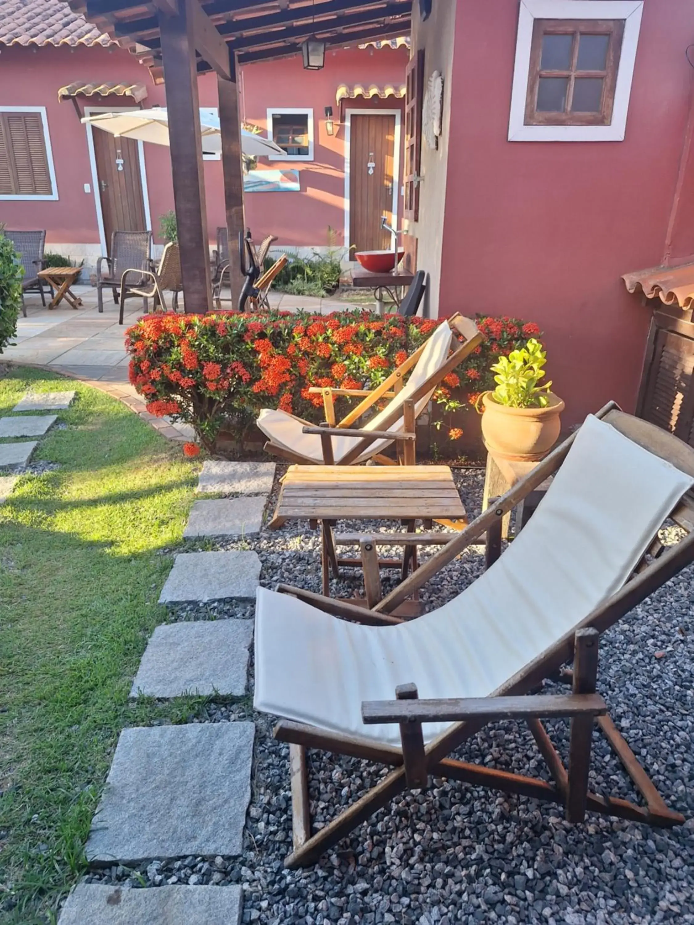 Triple Room with Garden View in Guesthouse Casa da Aroeira Triple Room with Garden View in Guesthouse Casa da Aroeira