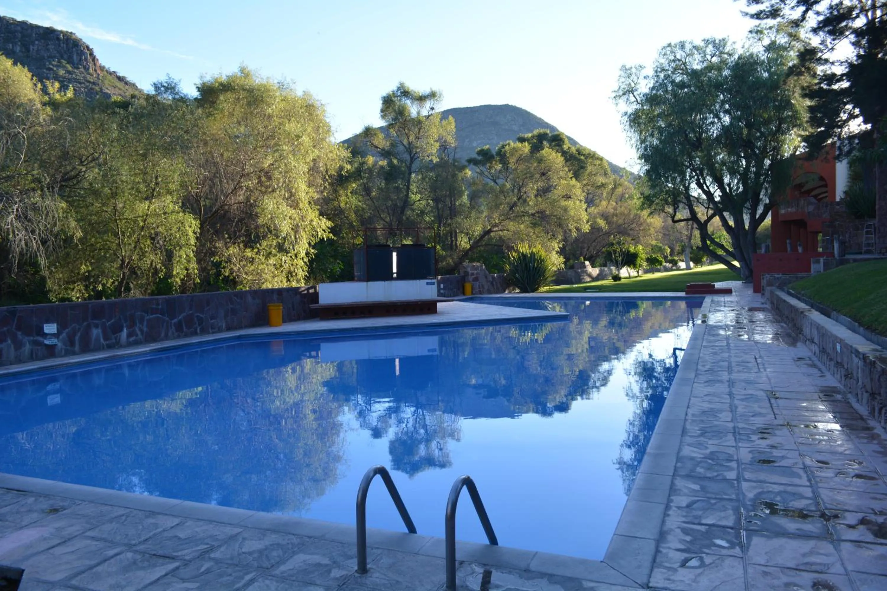 Swimming pool in Lourdes Hotel Campestre