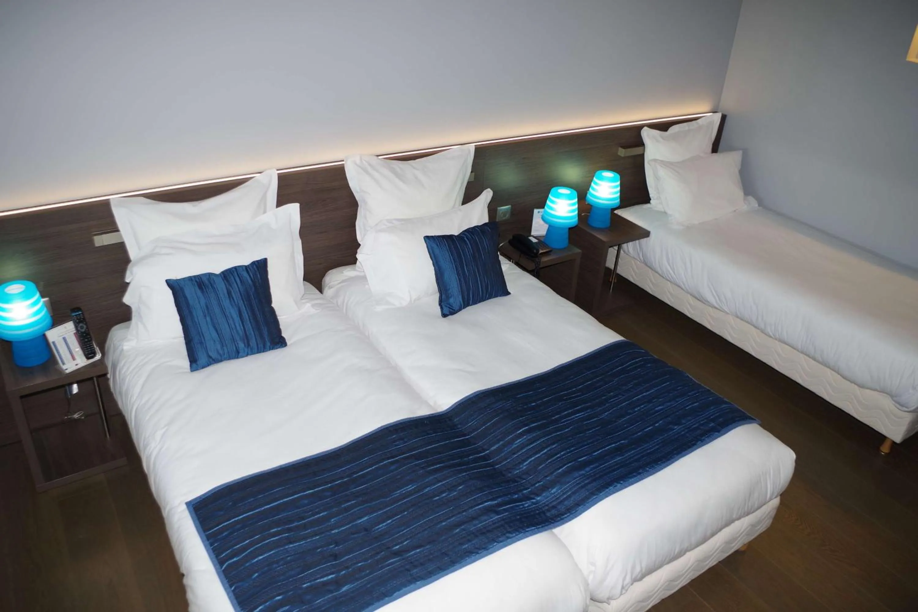 People, Bed in Best Western Plus Hotel & SPA Le Schoenenbourg