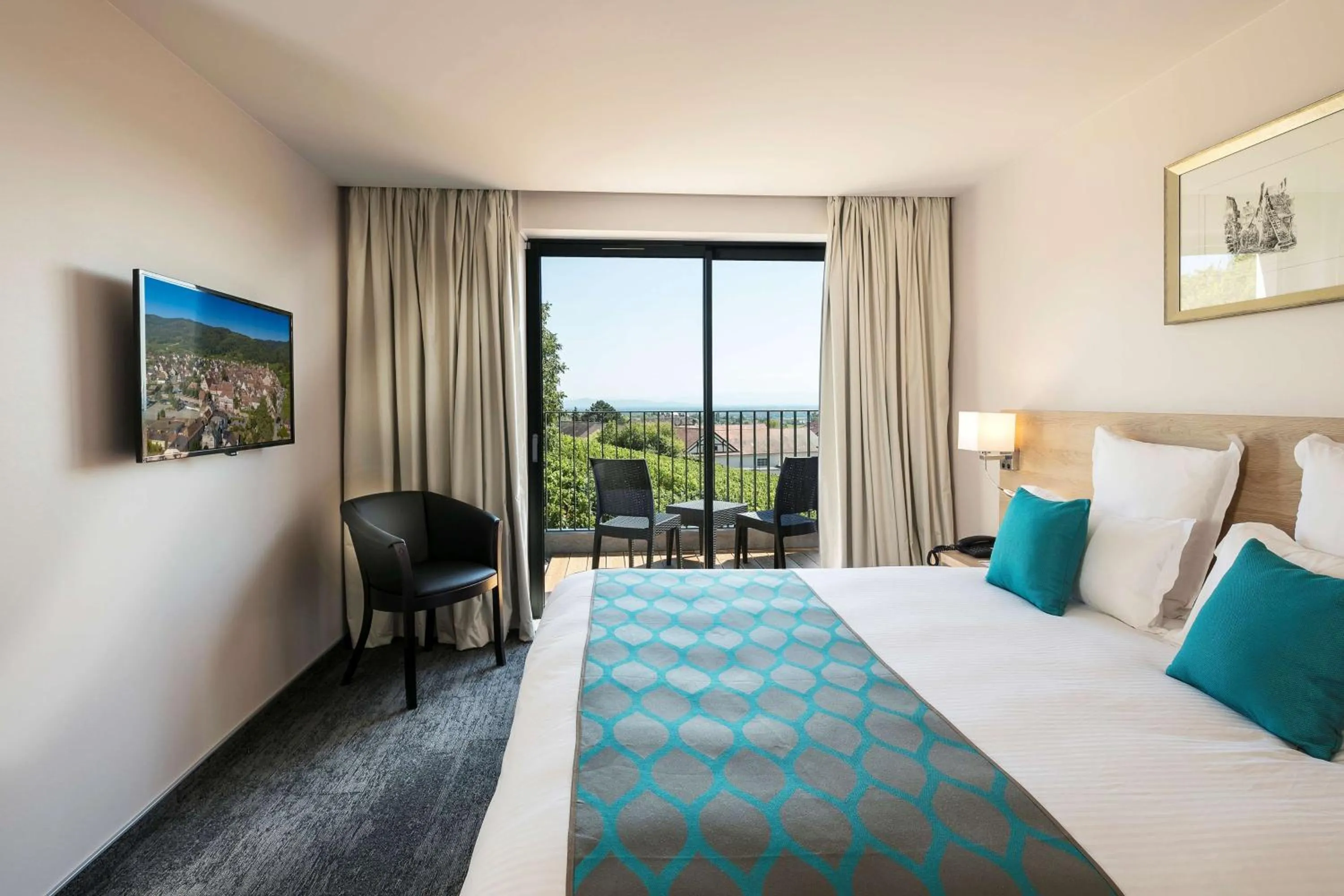 Balcony/Terrace, Bed in Best Western Plus Hotel & SPA Le Schoenenbourg