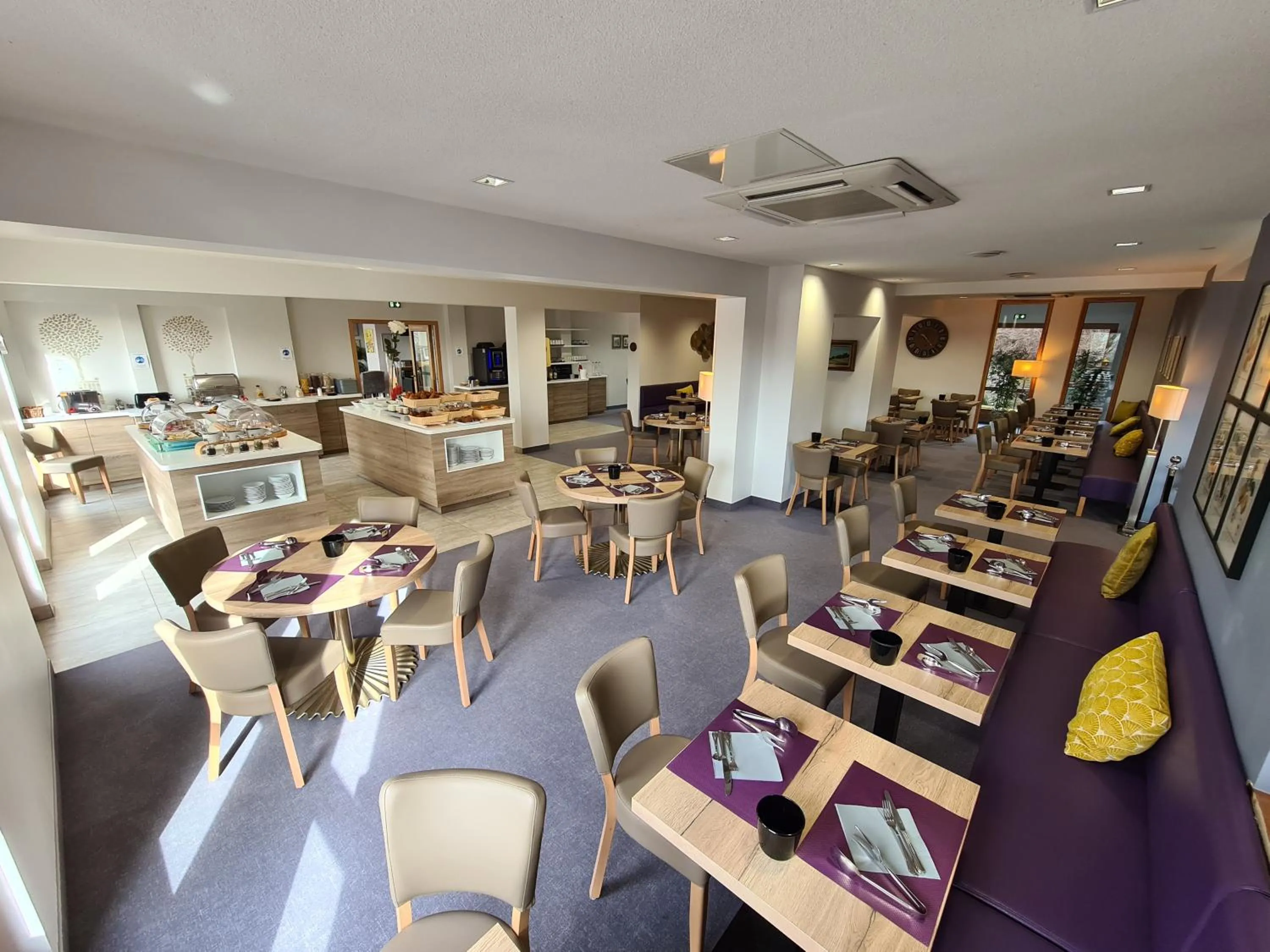 Breakfast in Best Western Plus Hotel & SPA Le Schoenenbourg