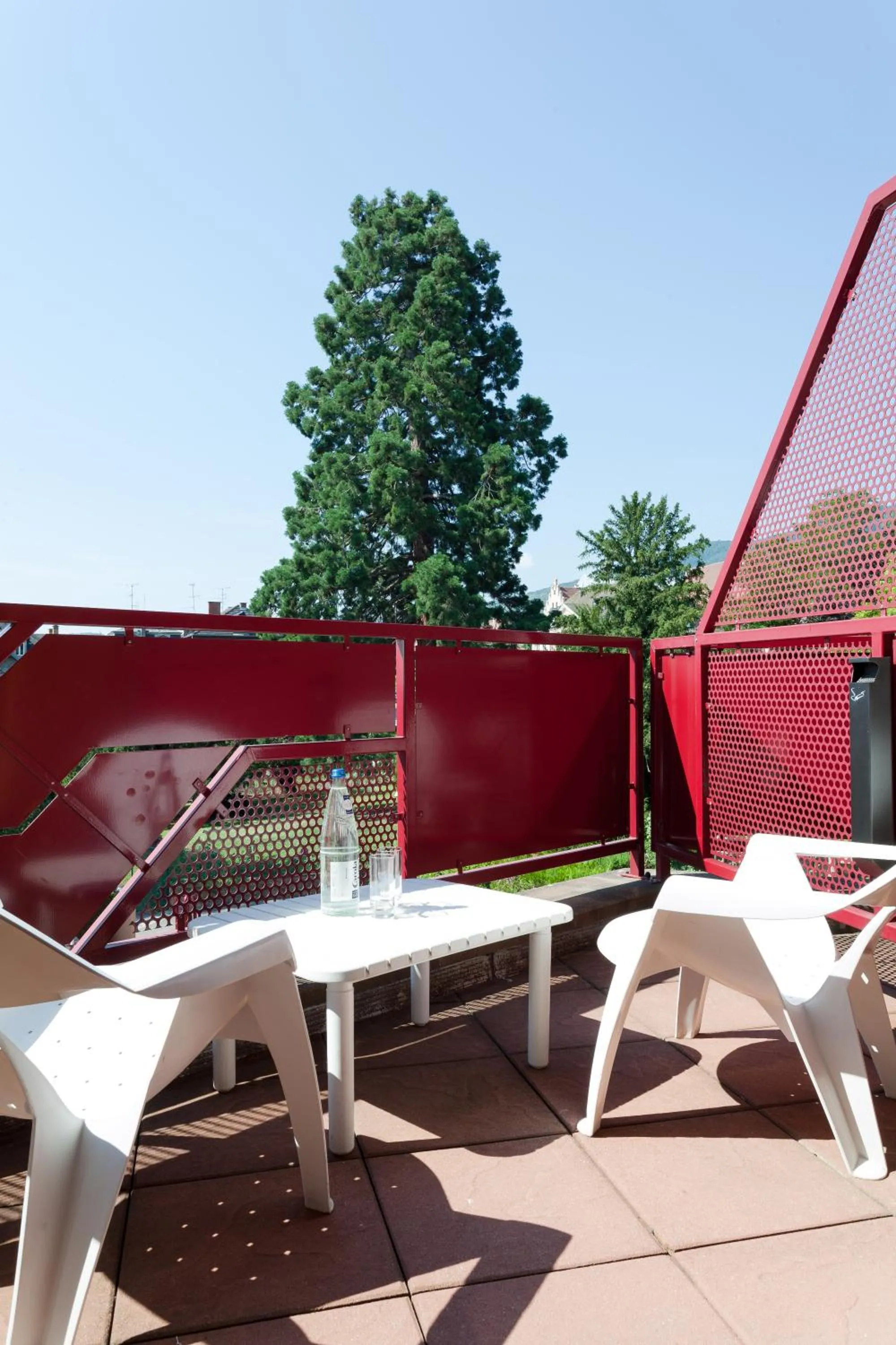 Patio in Best Western Plus Hotel & SPA Le Schoenenbourg