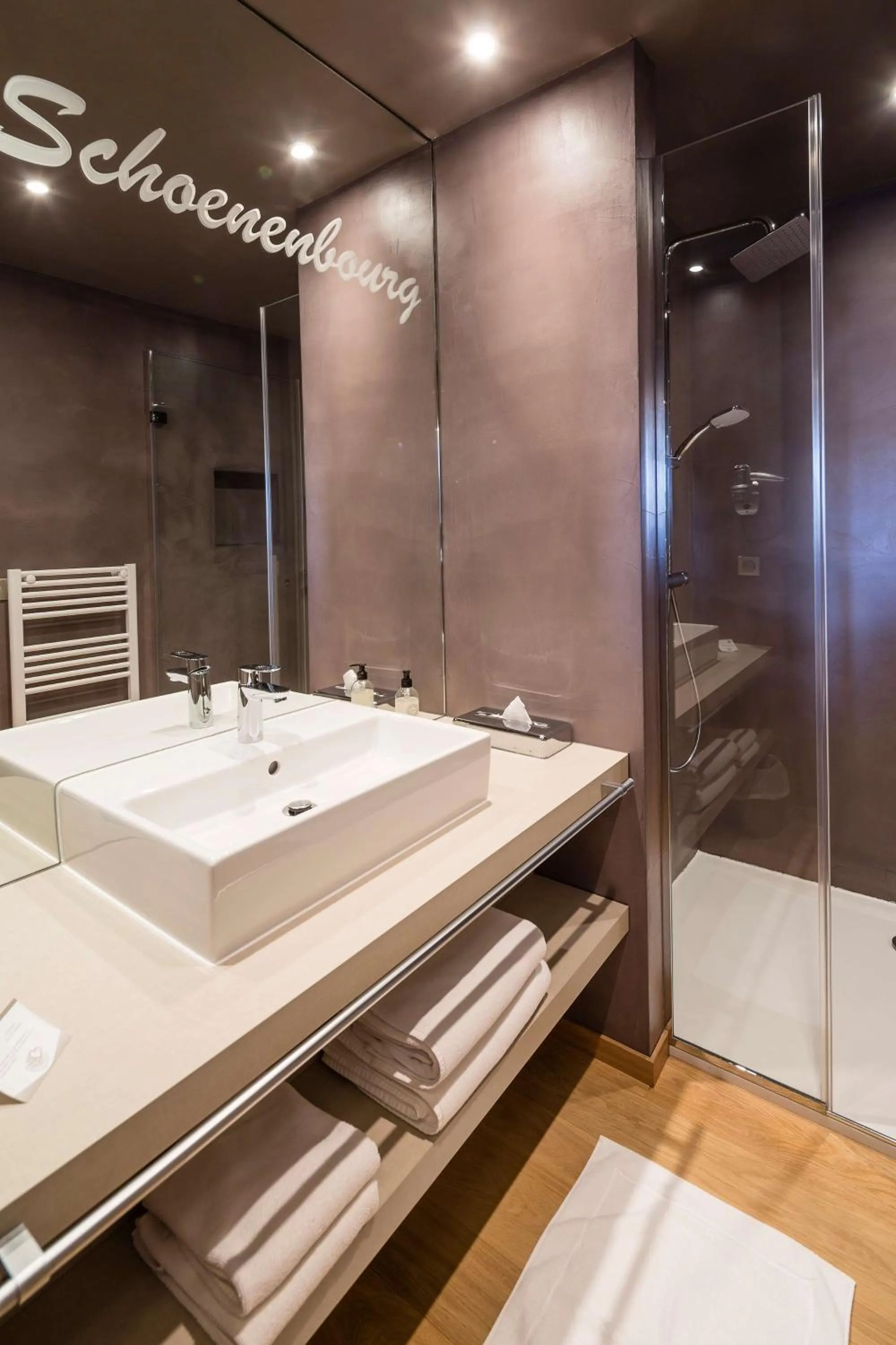 Bathroom in Best Western Plus Hotel & SPA Le Schoenenbourg