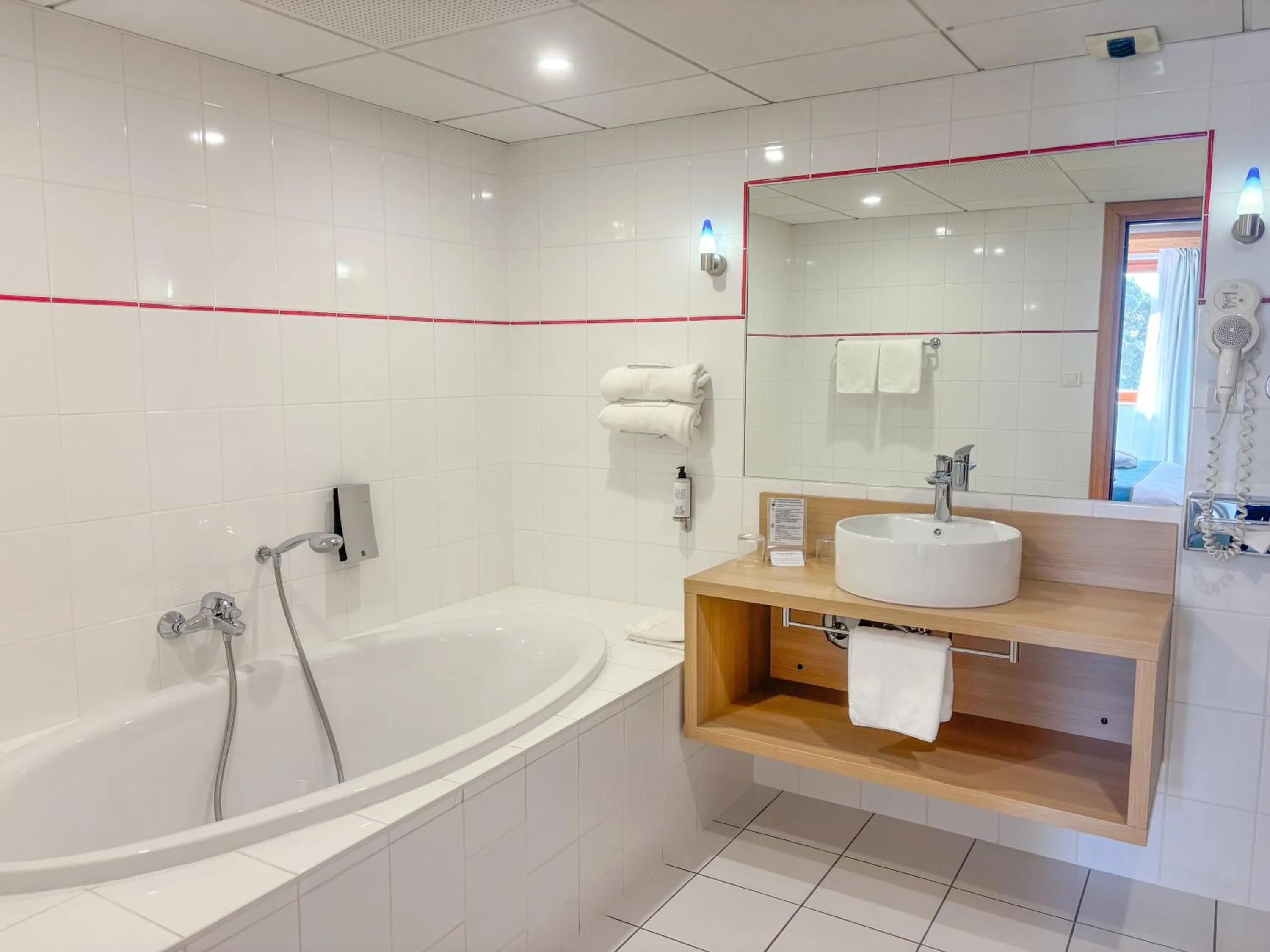 Bathroom in Best Western Plus Hotel & SPA Le Schoenenbourg