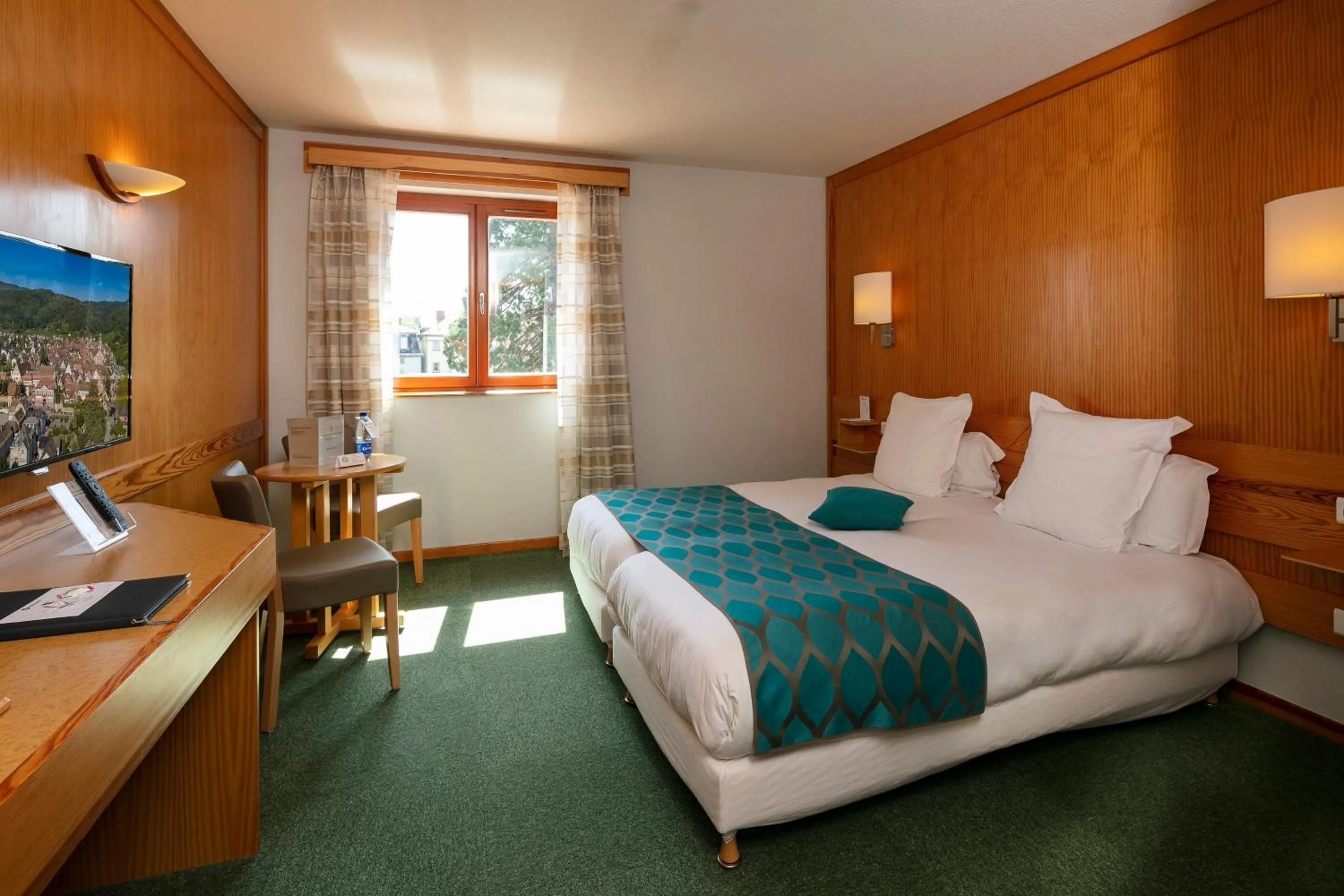 Bedroom, Bed in Best Western Plus Hotel & SPA Le Schoenenbourg