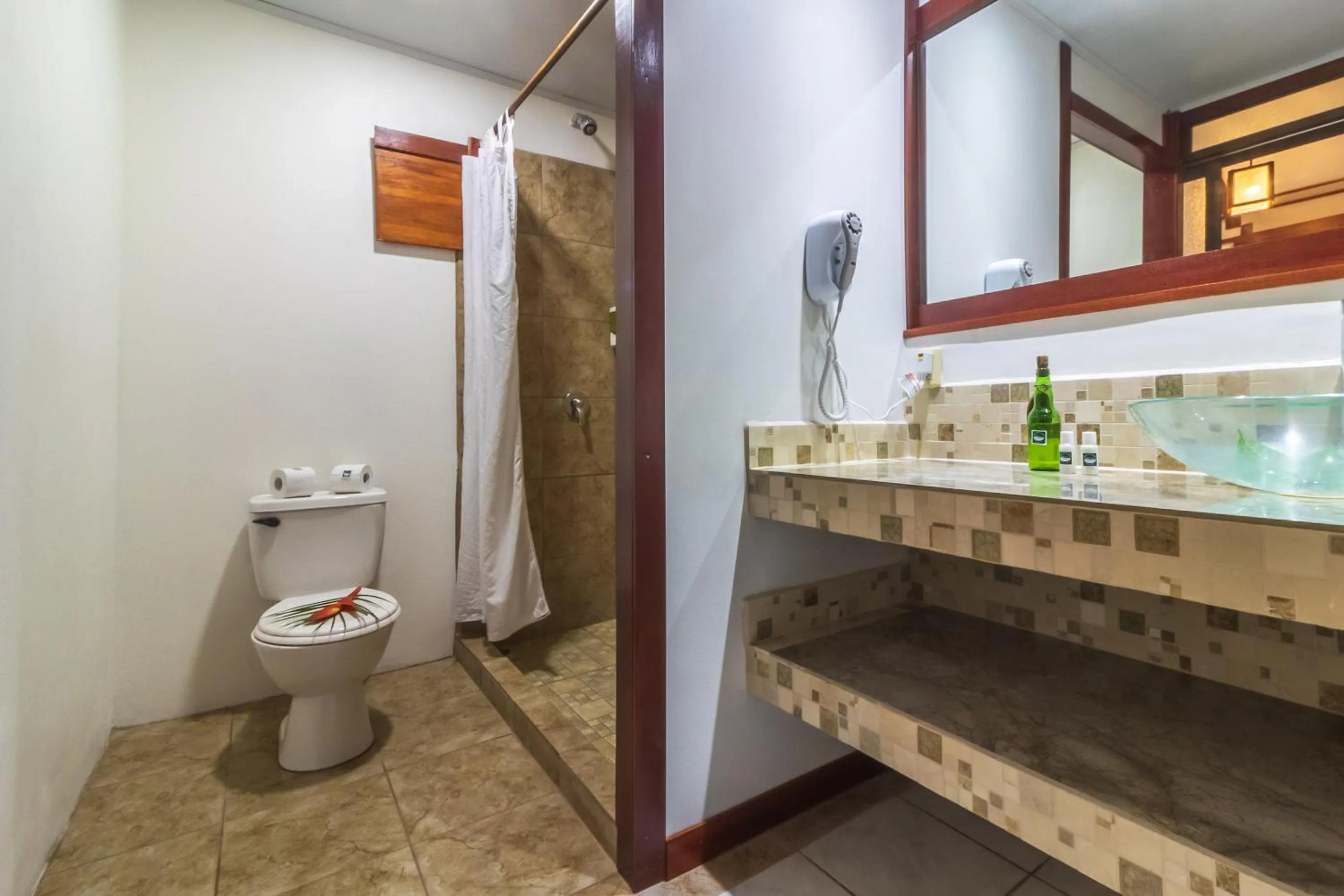 Shower in Namuwoki Lodge