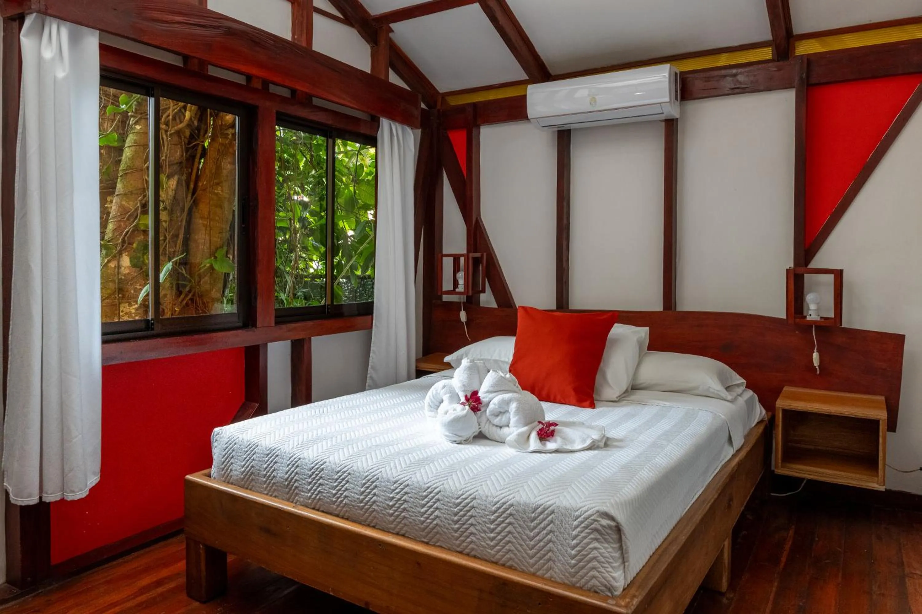 Bed in Namuwoki Lodge