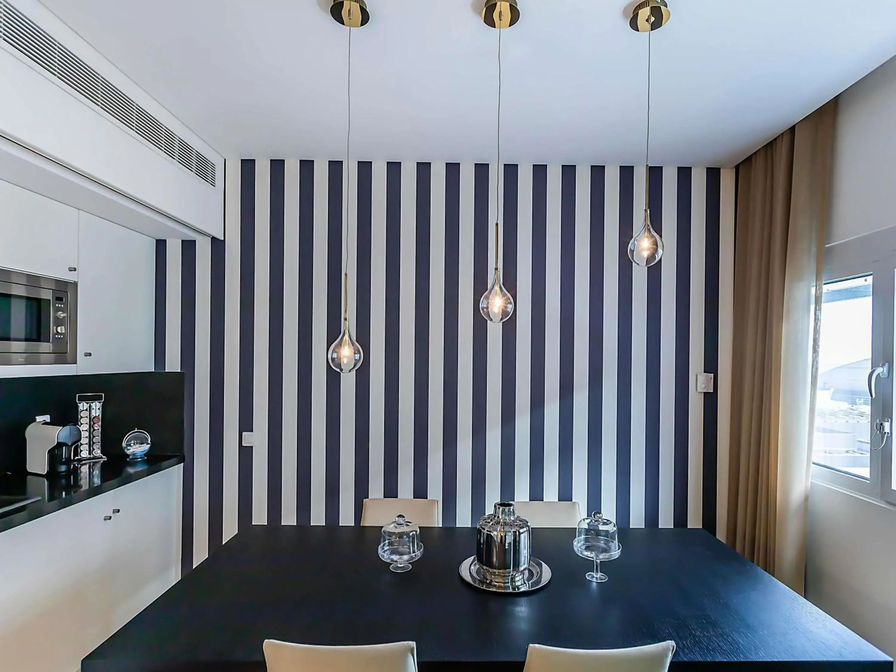 Suite in Hotel Ibis Lisboa Parque das Nações Suite in Hotel Ibis Lisboa Parque das Nações