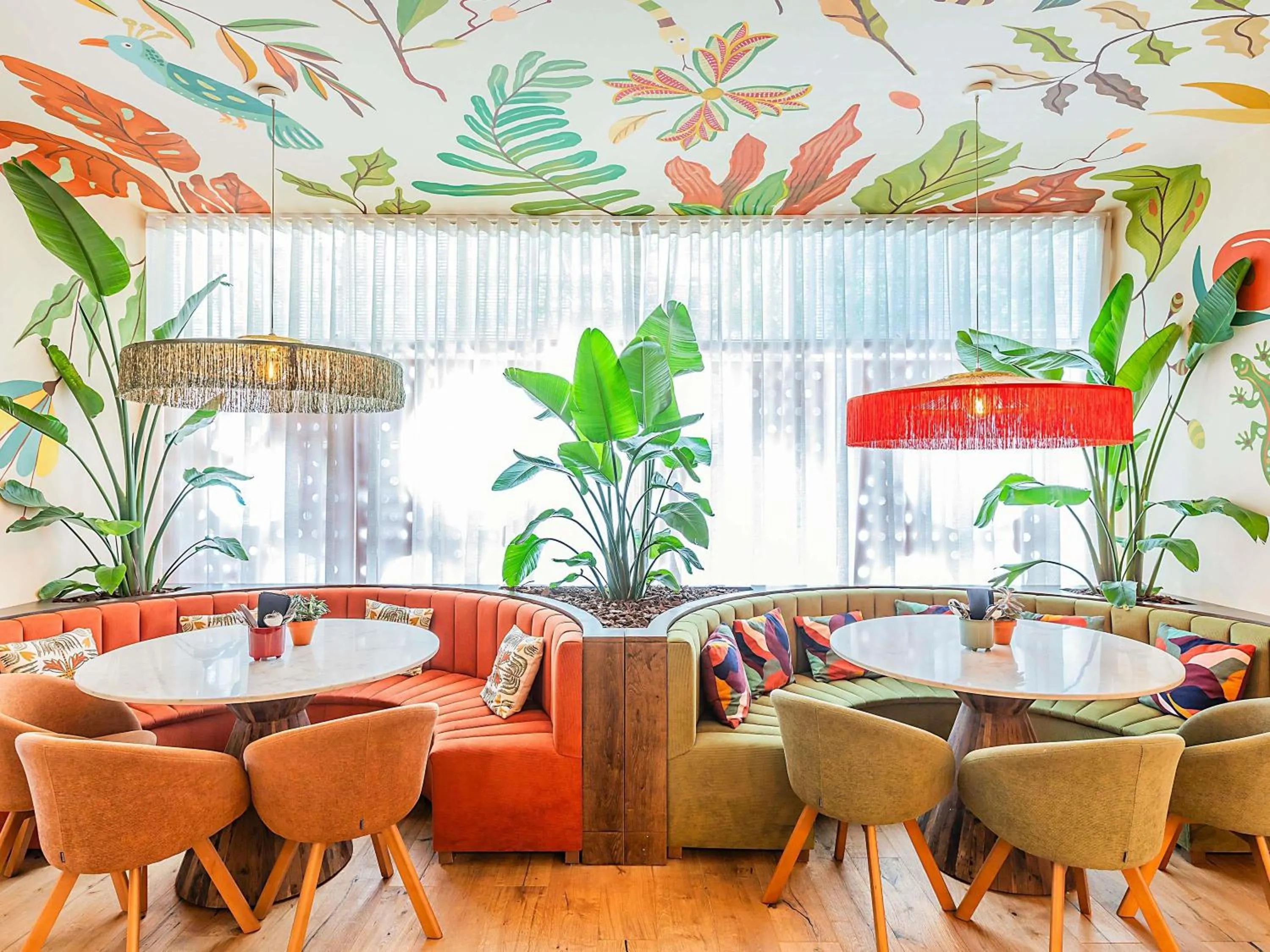 Lounge or bar in Hotel Ibis Lisboa Parque das Nações