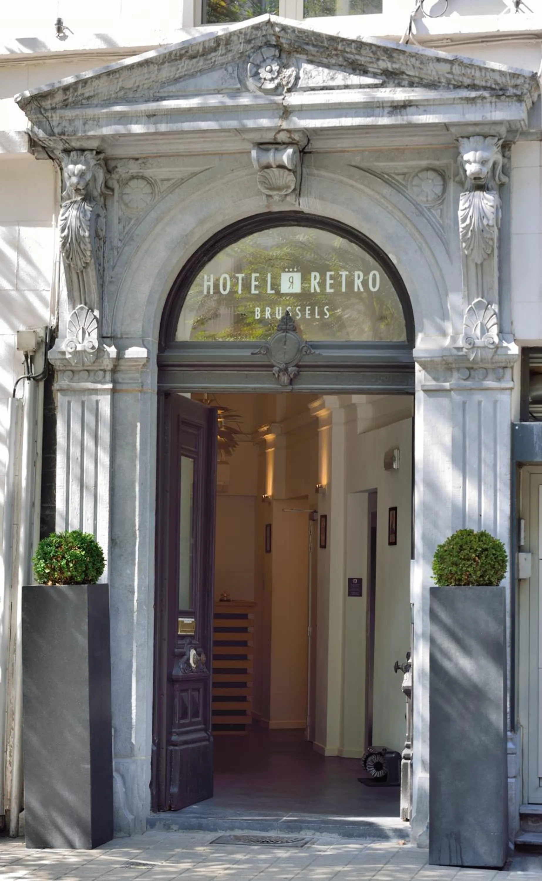 Facade/entrance in Hotel Retro