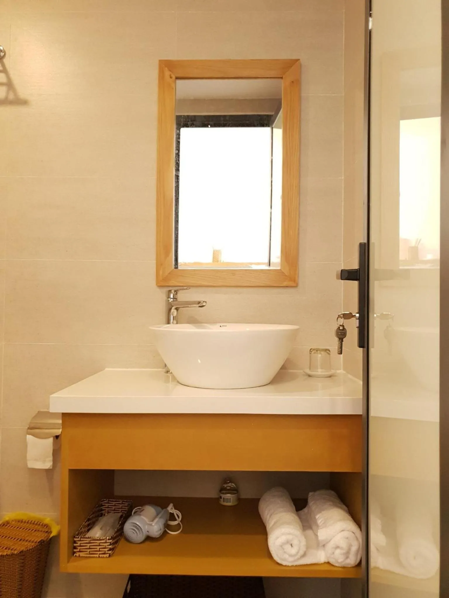 Bathroom in Lem's Apartment & Coffee