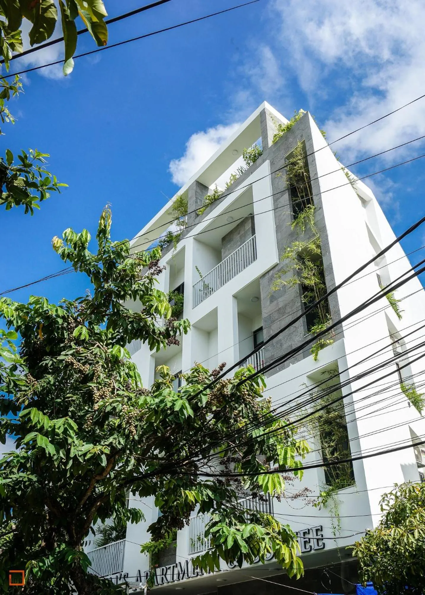 Property building in Lem's Apartment & Coffee