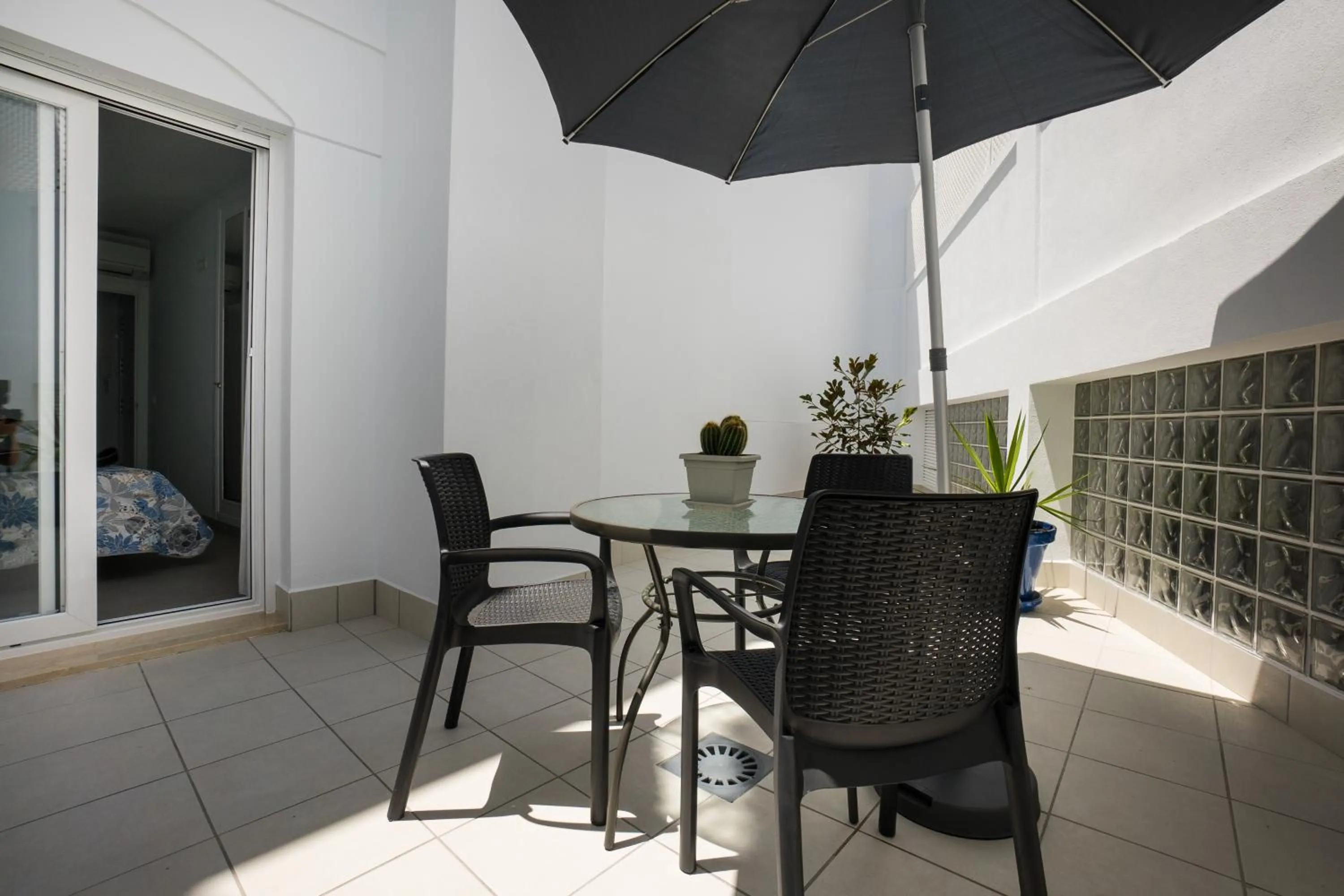 Patio in Apartamentos Mombasa 1 Planta