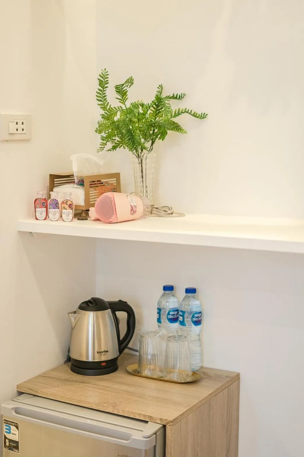 Coffee/tea facilities in Isara Boutique Hotel and Cafe