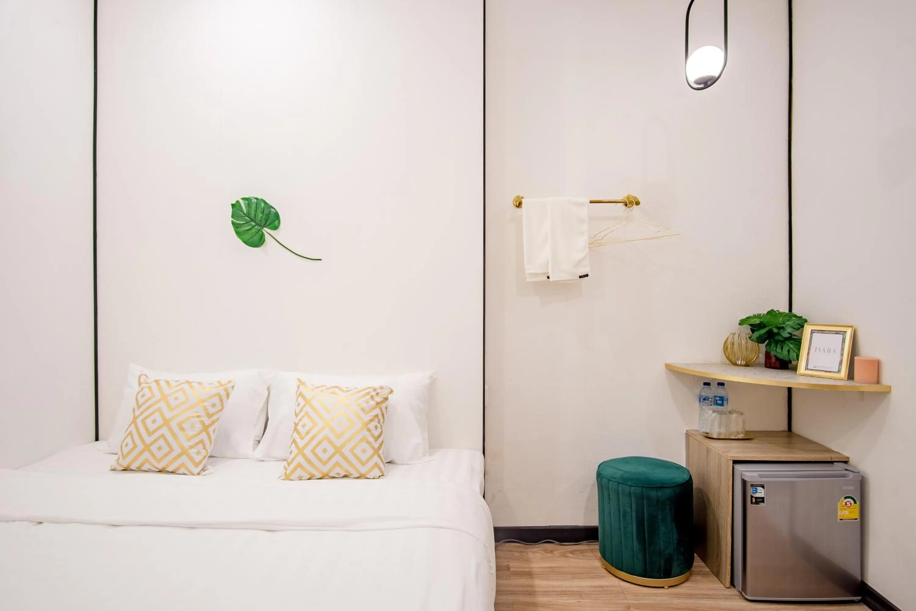 Bathroom, Bed in Isara Boutique Hotel and Cafe