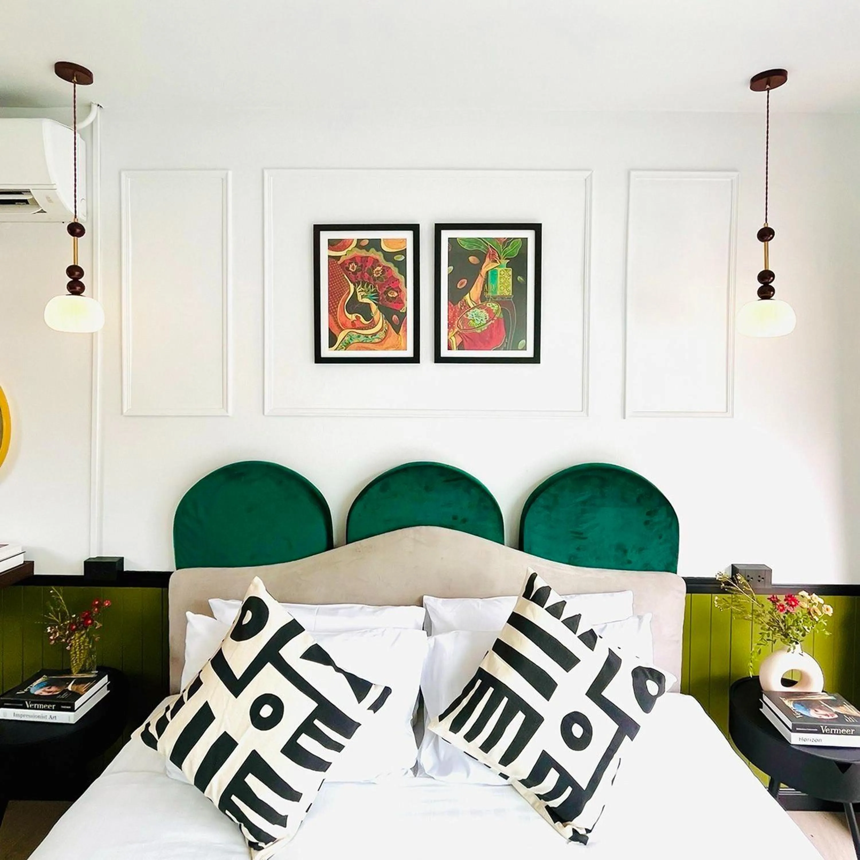 Bed in Isara Boutique Hotel and Cafe