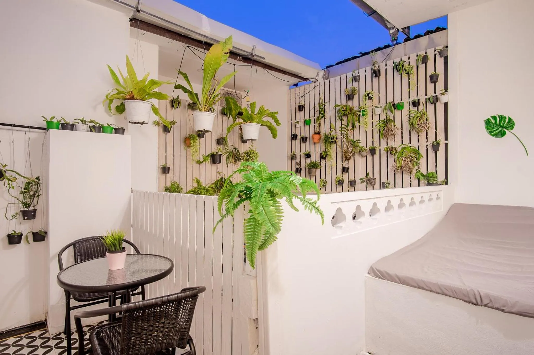 Area and facilities in Isara Boutique Hotel and Cafe