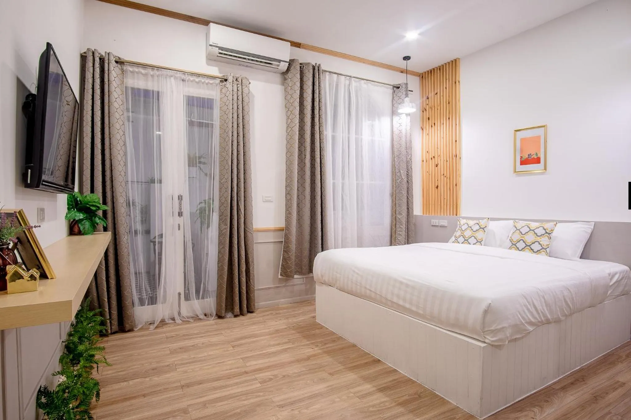 Bed in Isara Boutique Hotel and Cafe