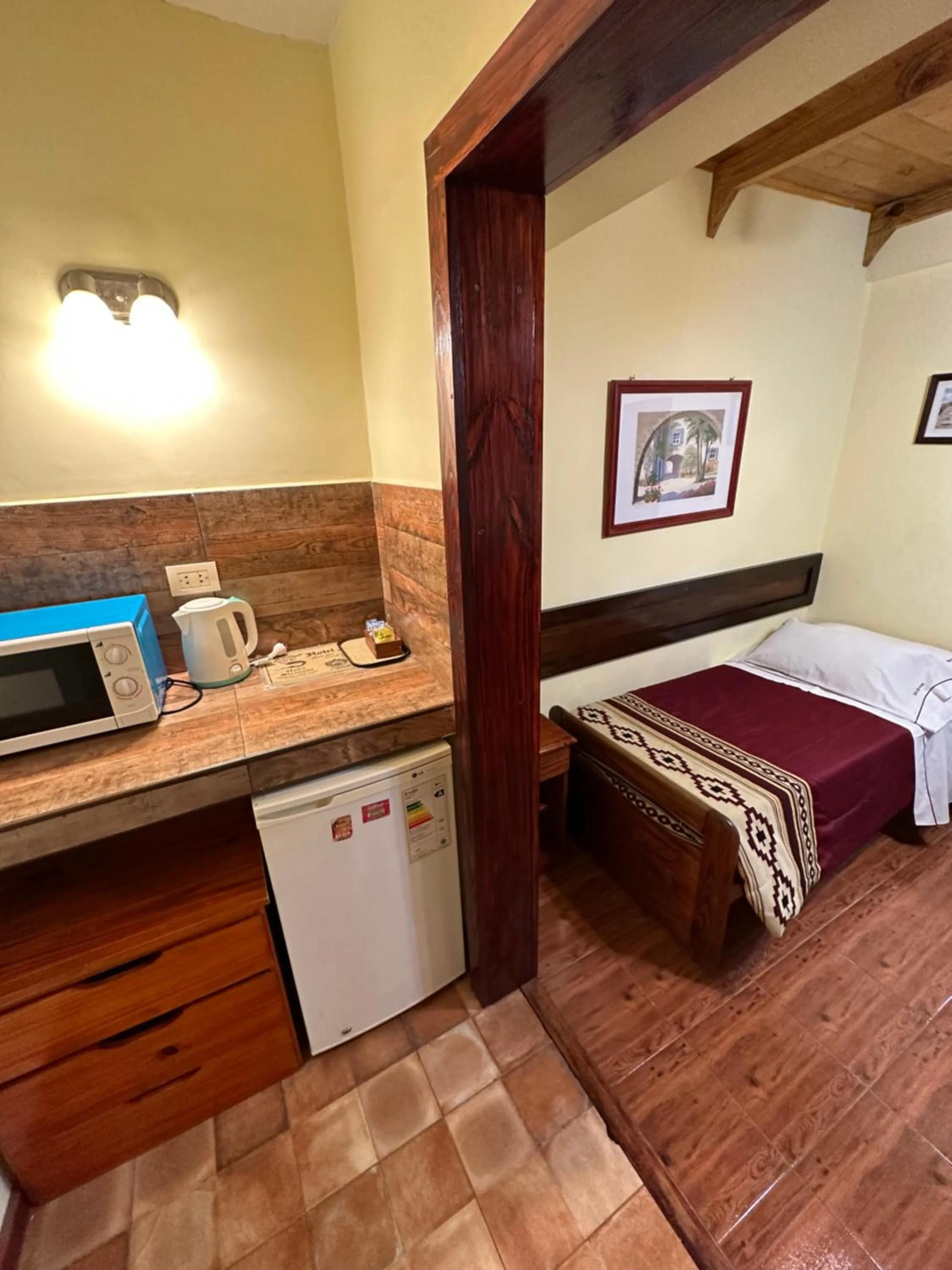 Coffee/tea facilities, Bed in Hosteria Sirenuse