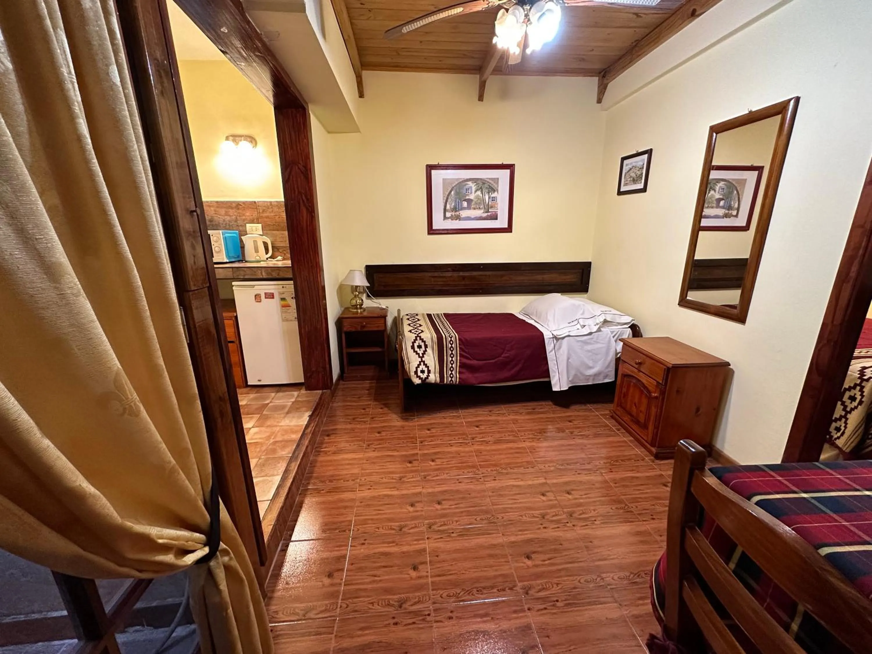 Bedroom, Bed in Hosteria Sirenuse