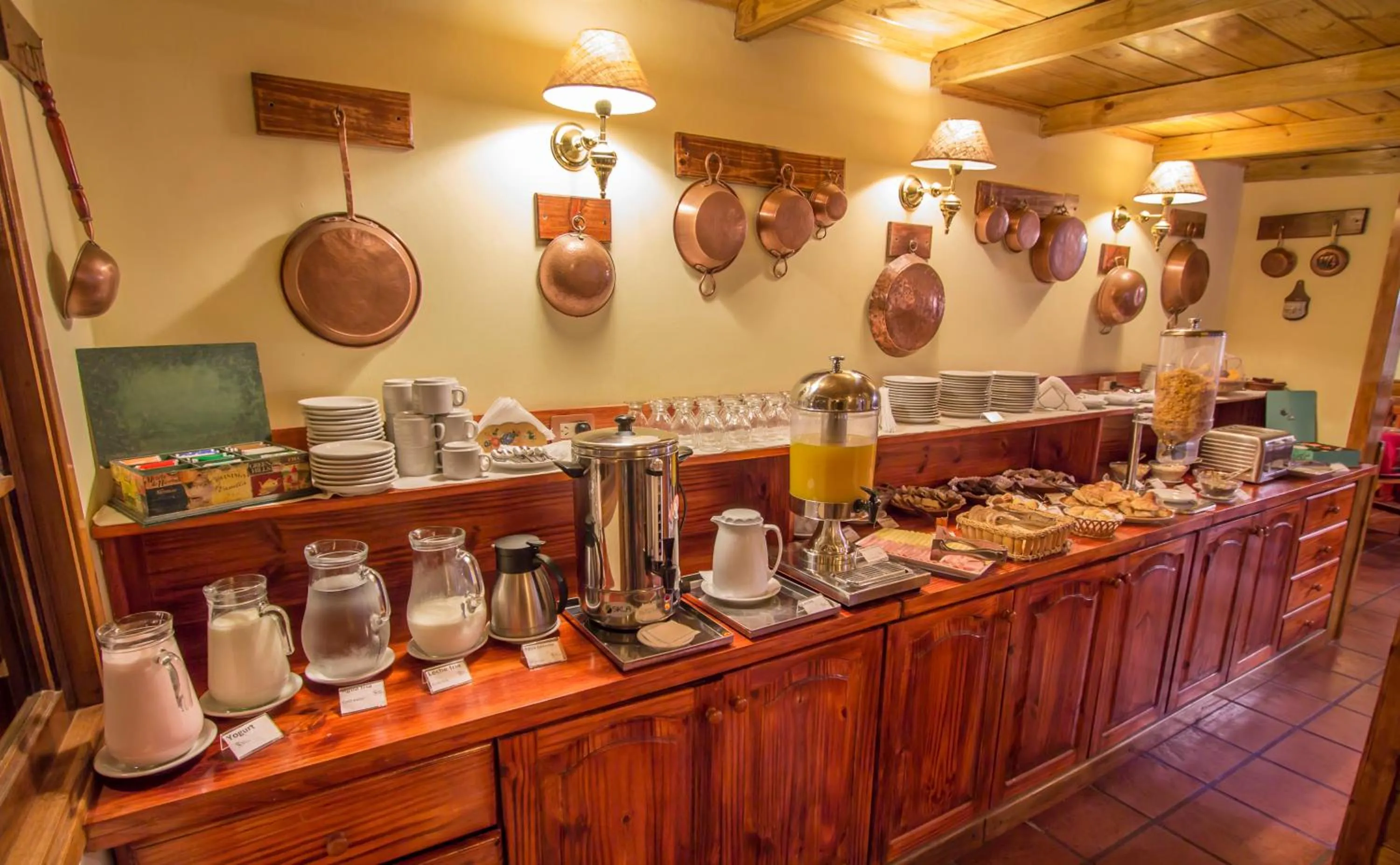 Food and drinks in Hosteria Sirenuse