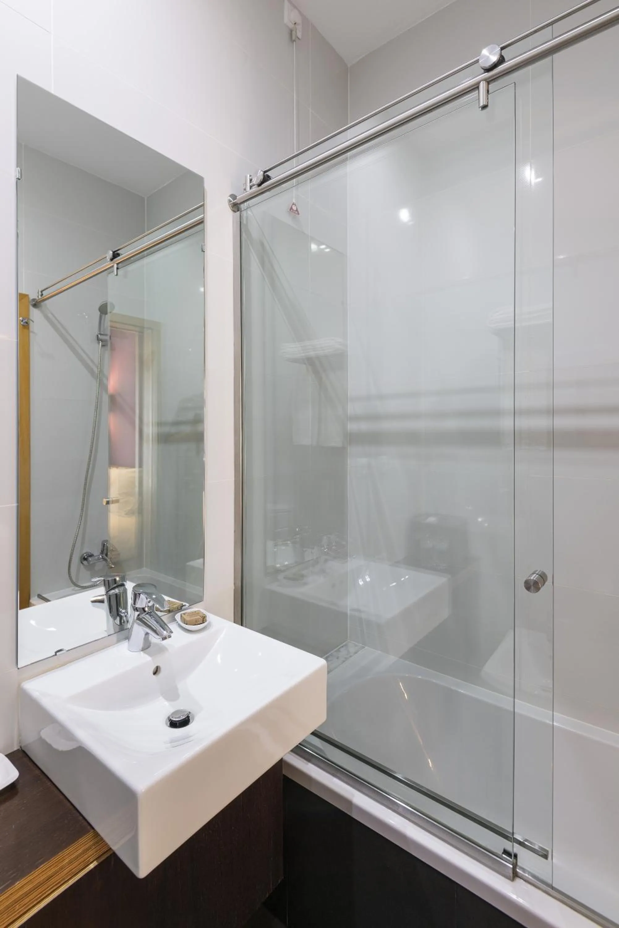 Bathroom in Guest House Douro