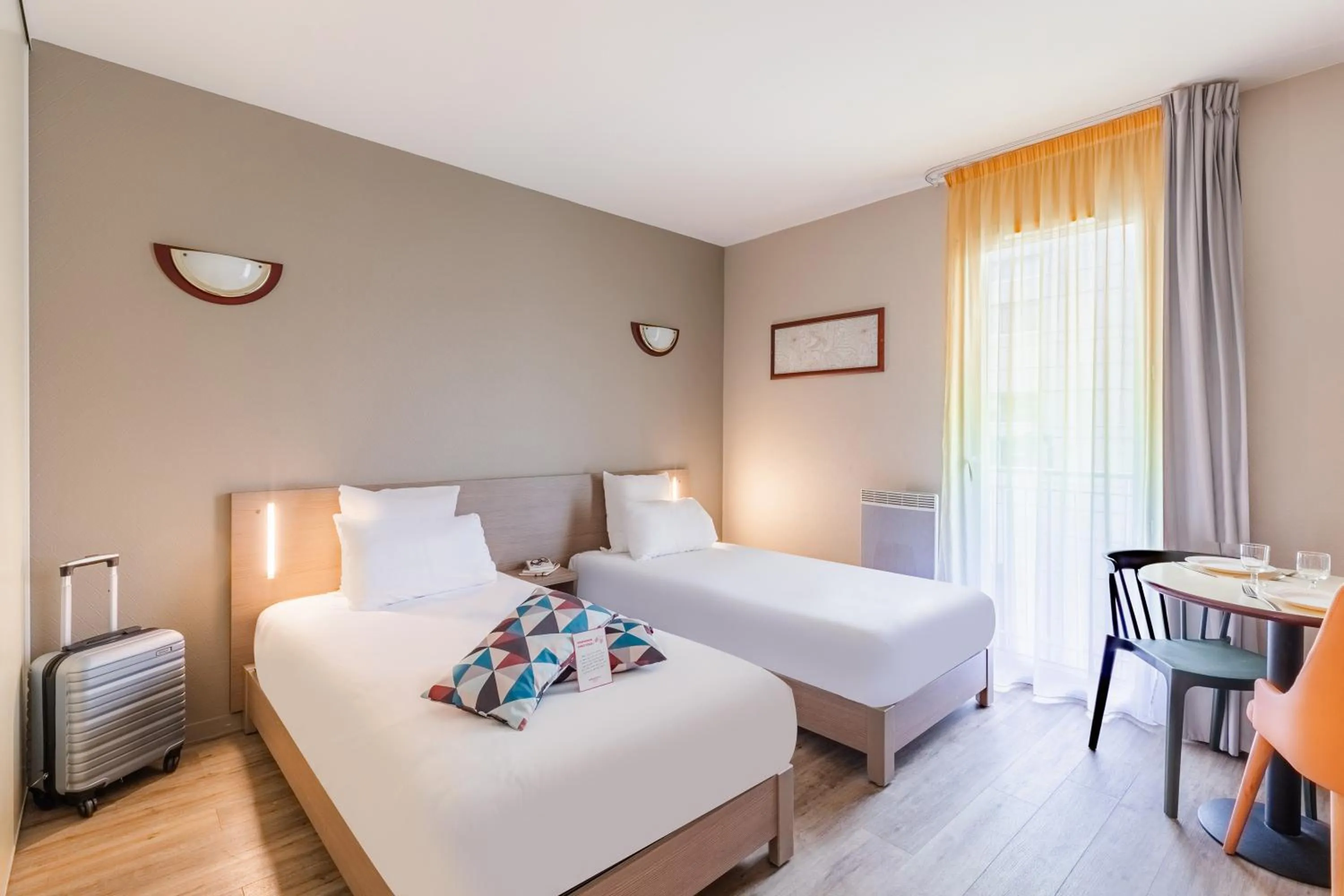 Bed in Appart'City Confort Nantes Cité des Congrès