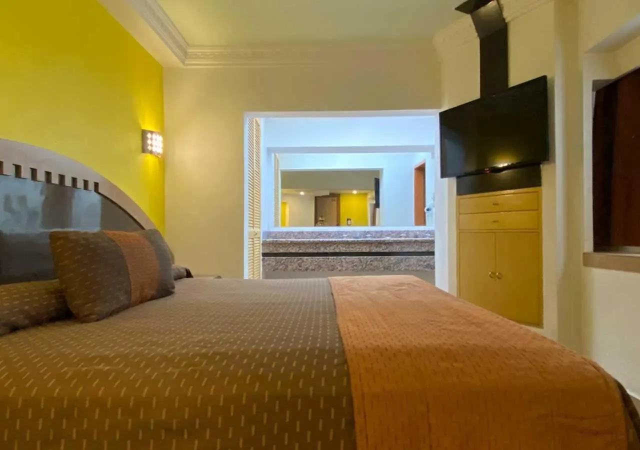 Bed in Hotel Villa de Madrid