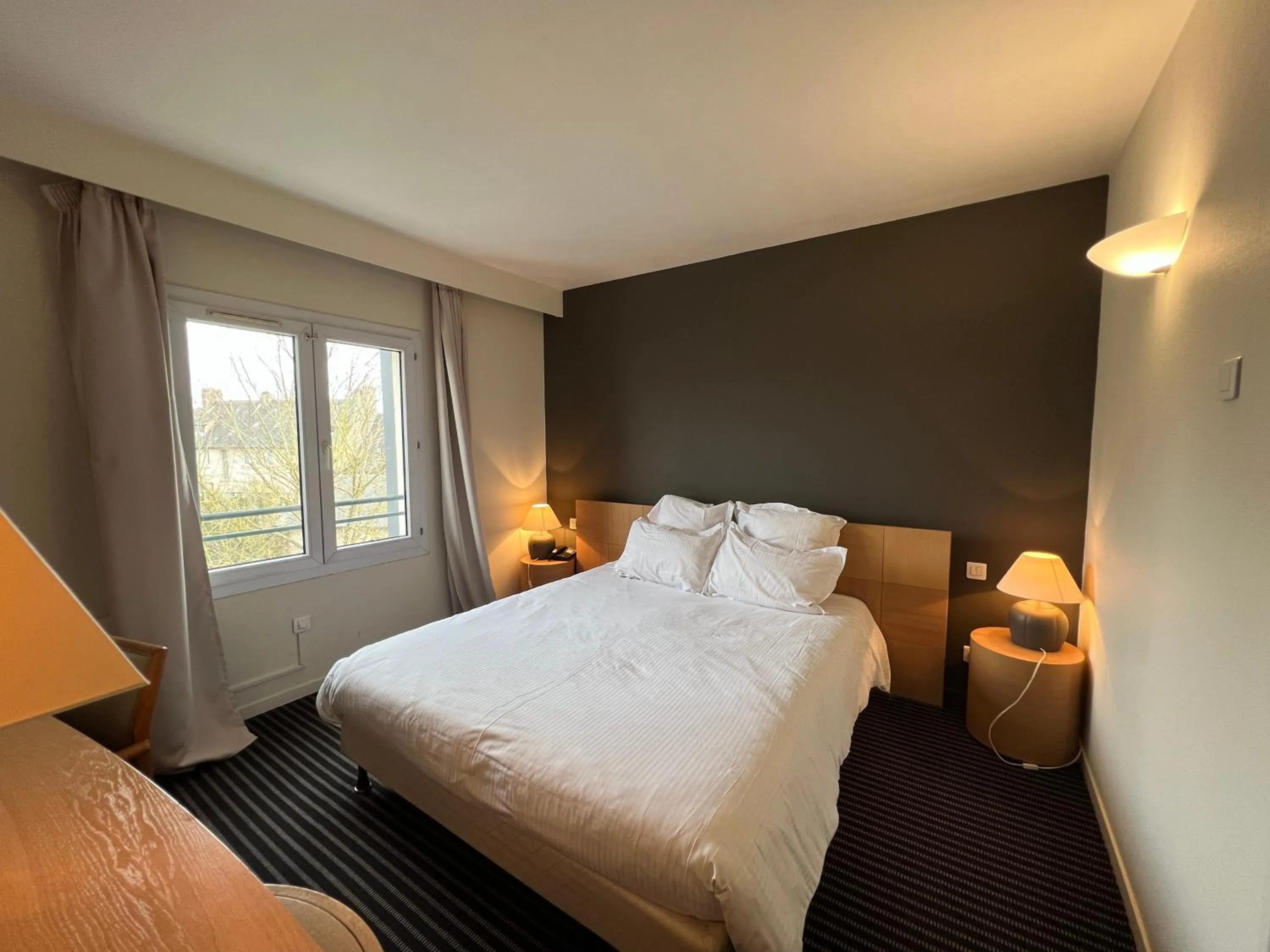Photo of the whole room, Bed in Le Pré Saint Germain
