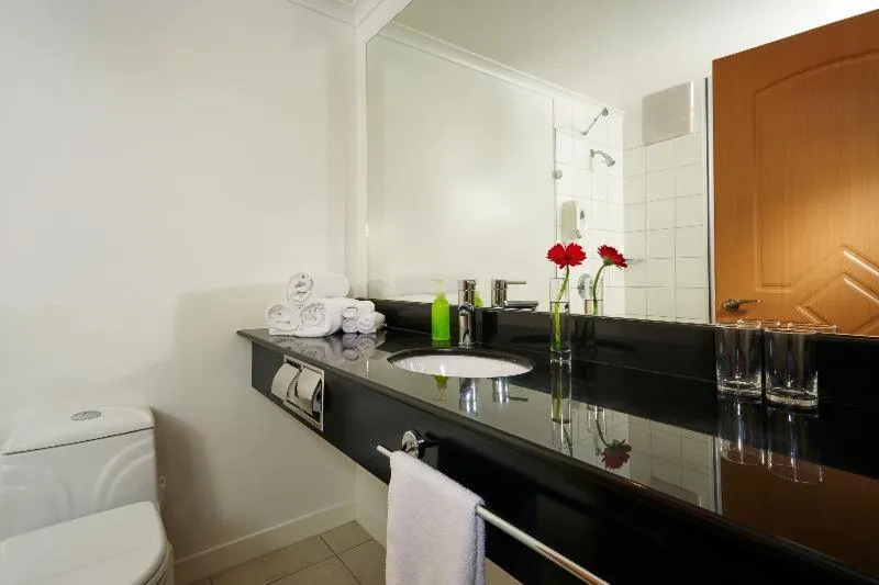 Kitchen or kitchenette in Saxton Lodge