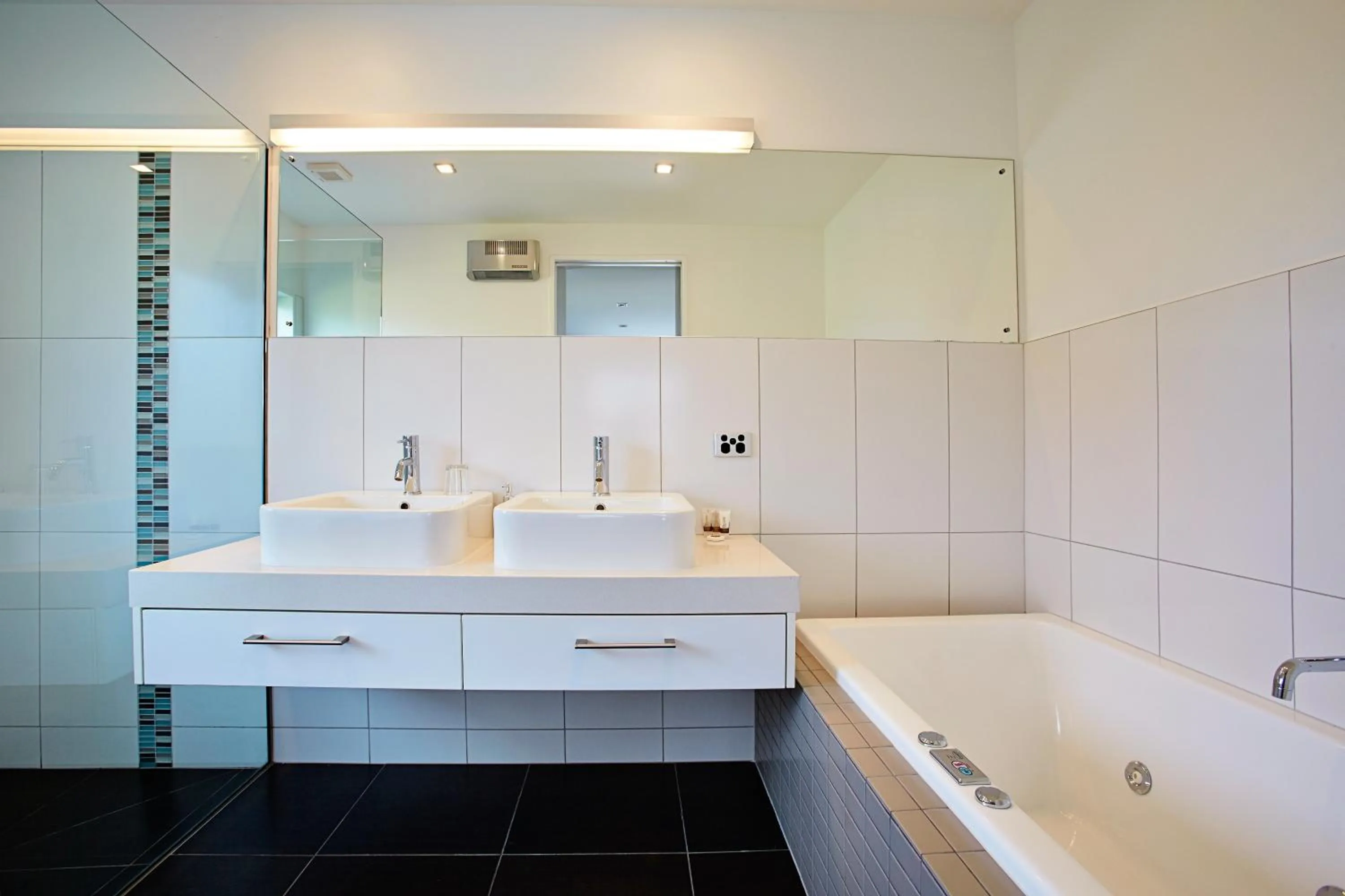 Bathroom in The Fairways Accommodation Kaikoura