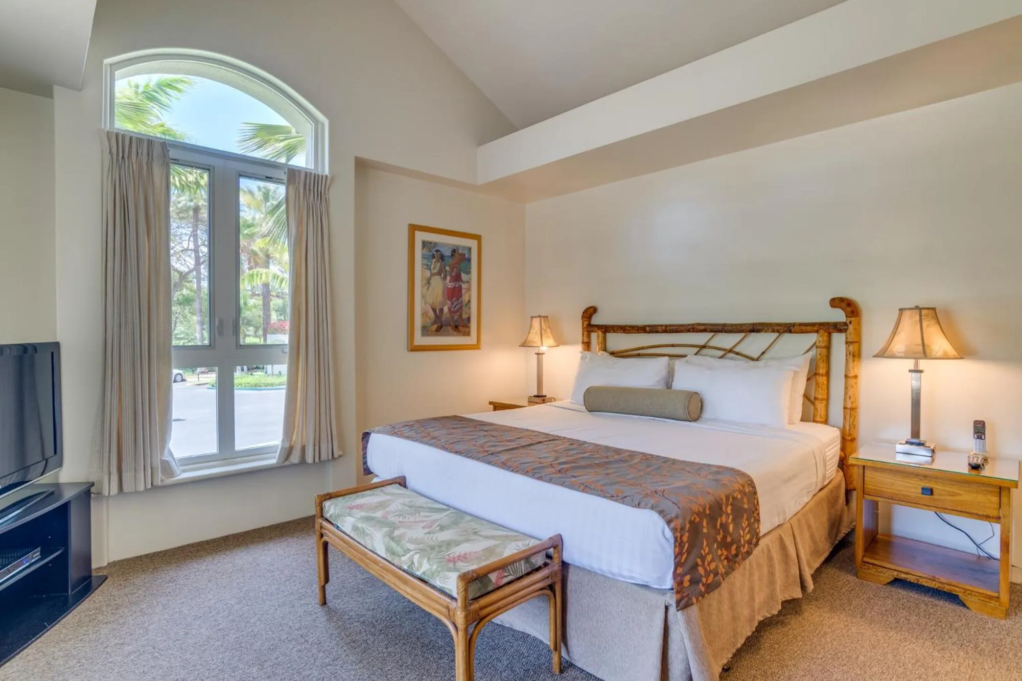 Bed in Palms at Wailea