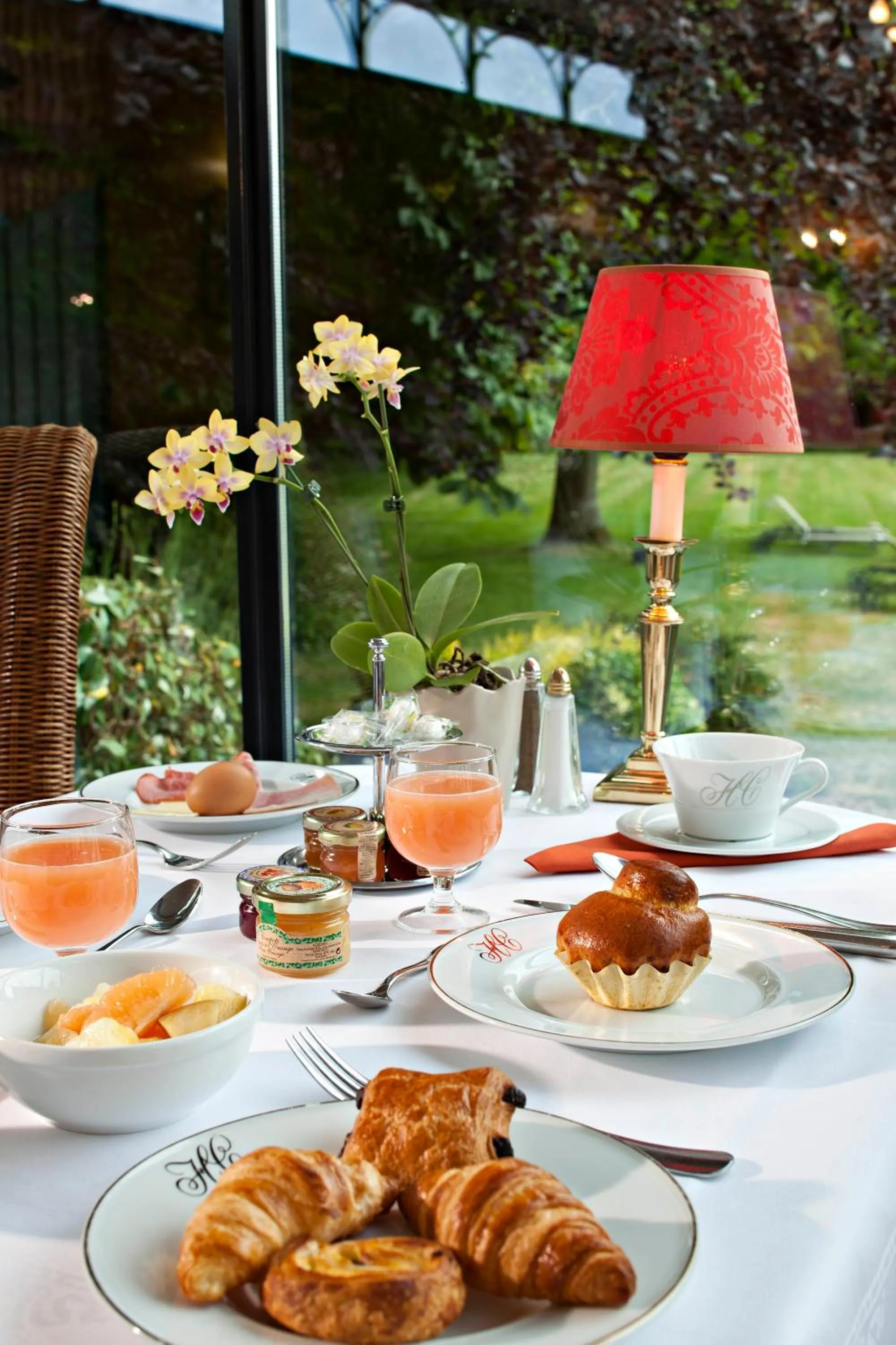 Restaurant/places to eat in Hôtel Château Cléry