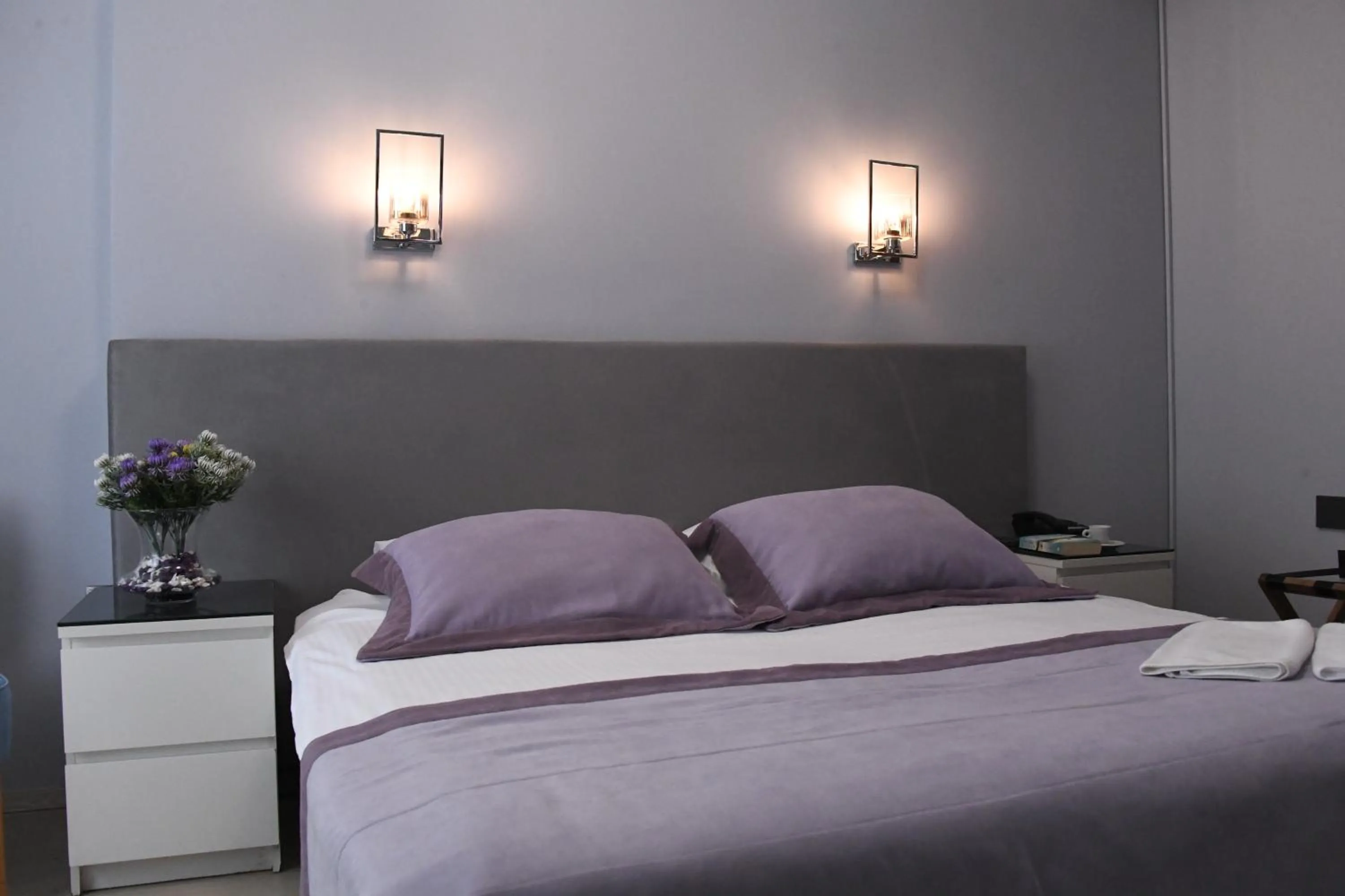 Bed in A Hotels & Suite