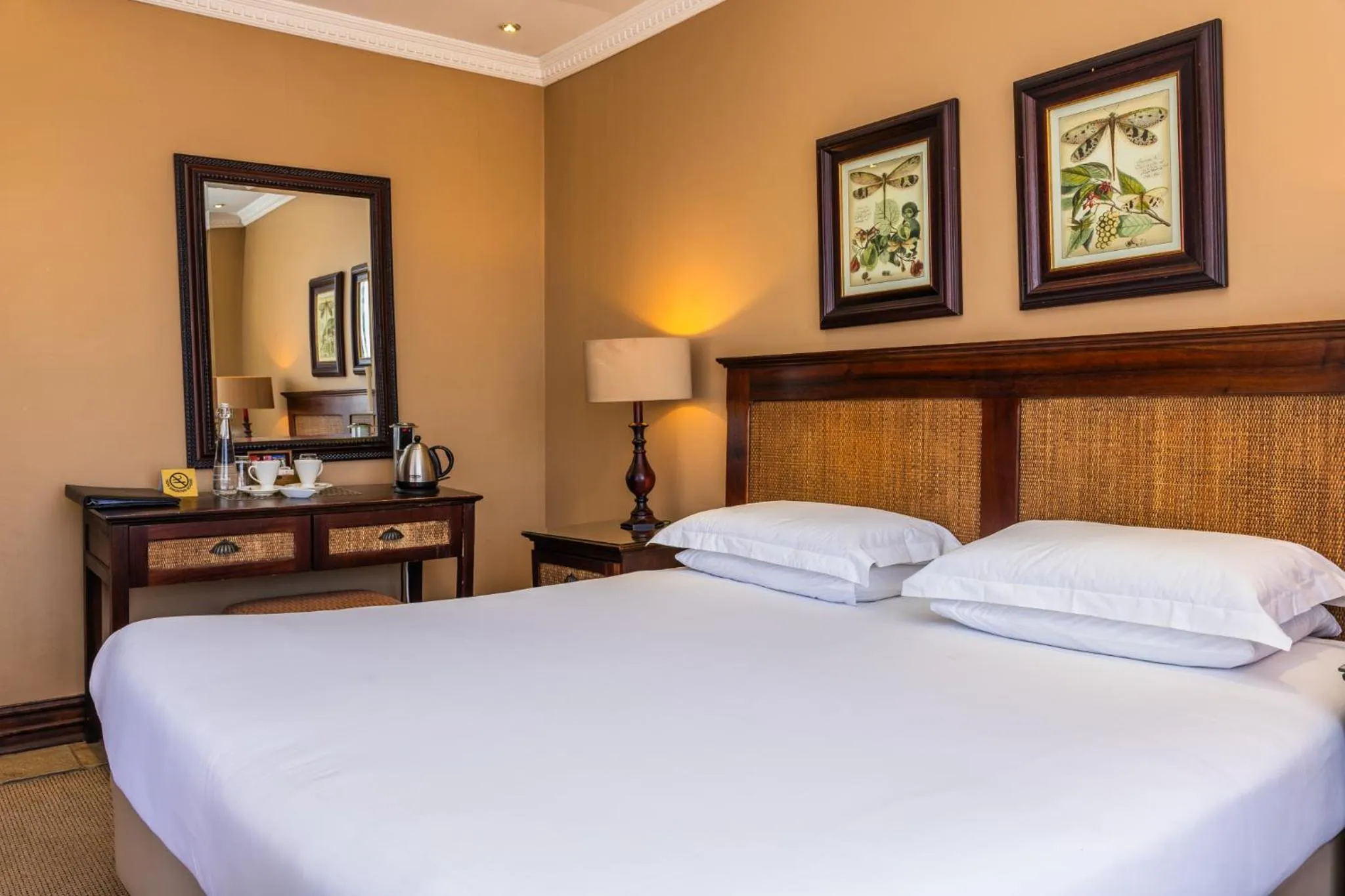 Bed in Anta Boga Hotel