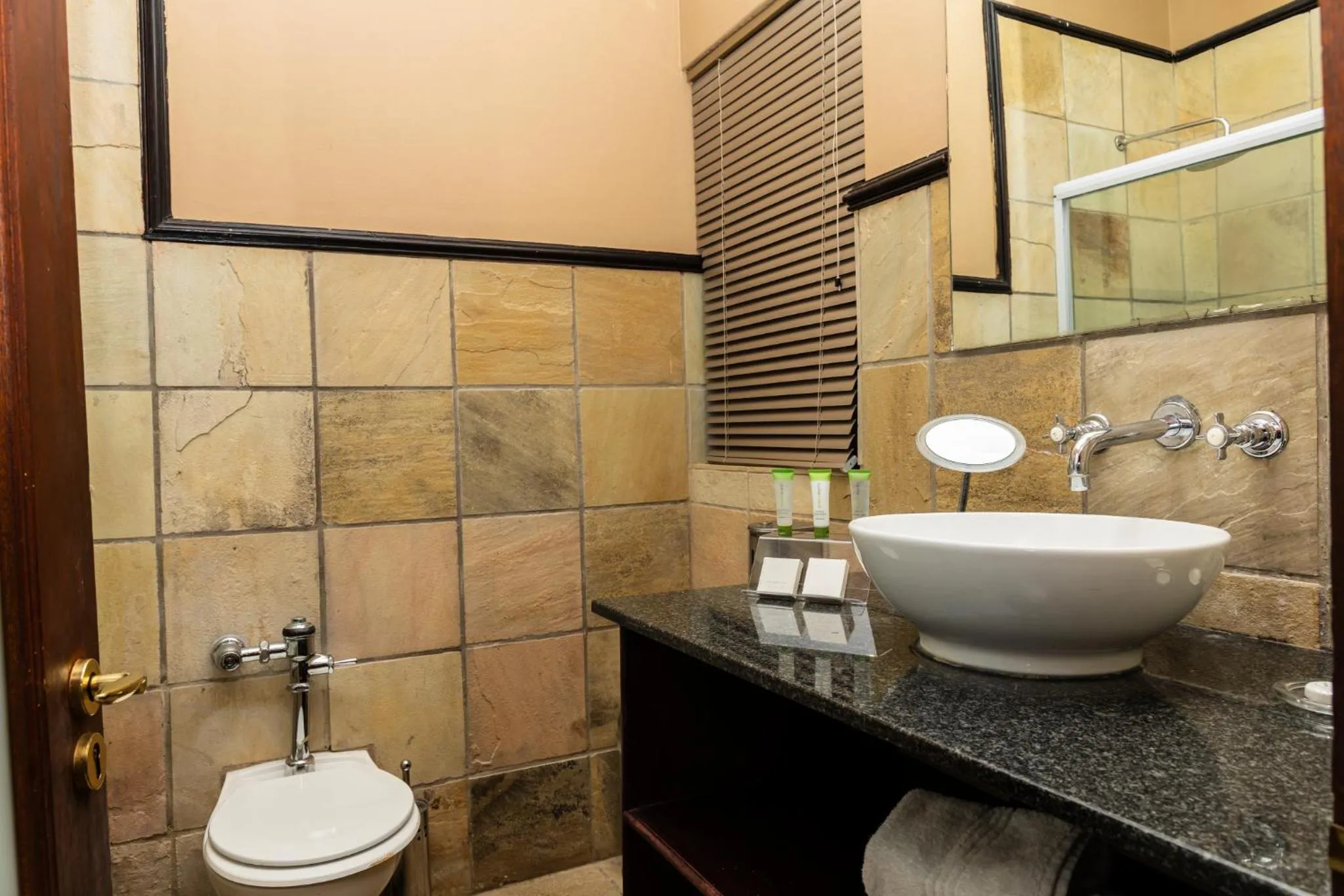 Toilet in Anta Boga Hotel