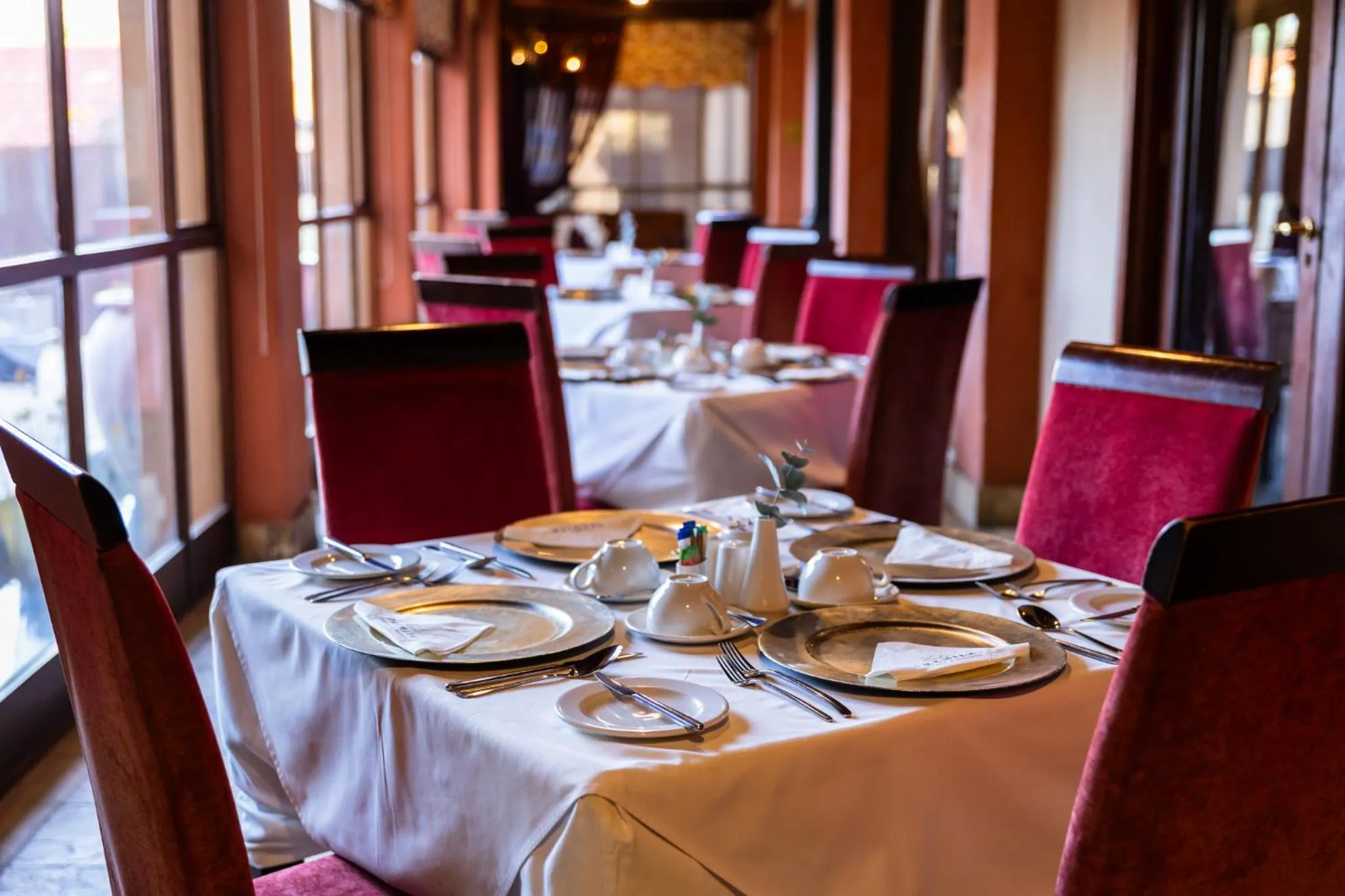 Restaurant/places to eat in Anta Boga Hotel