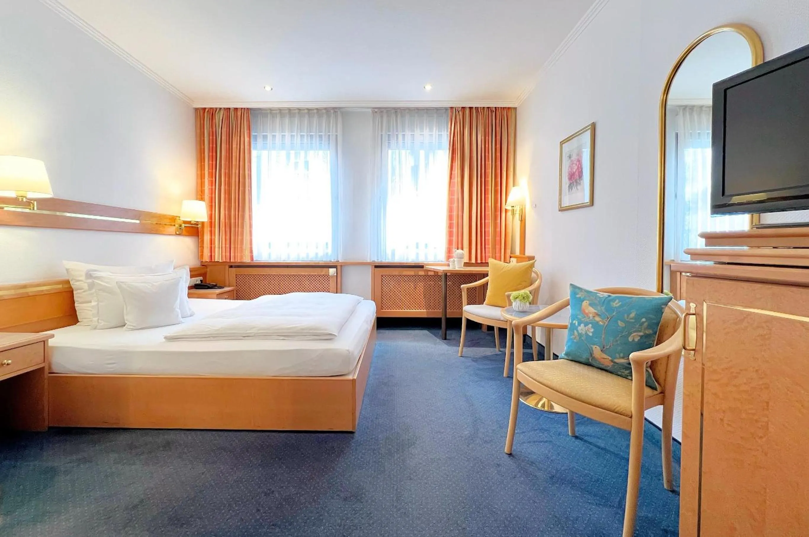 Photo of the whole room, Bed in Greifensteiner Hof