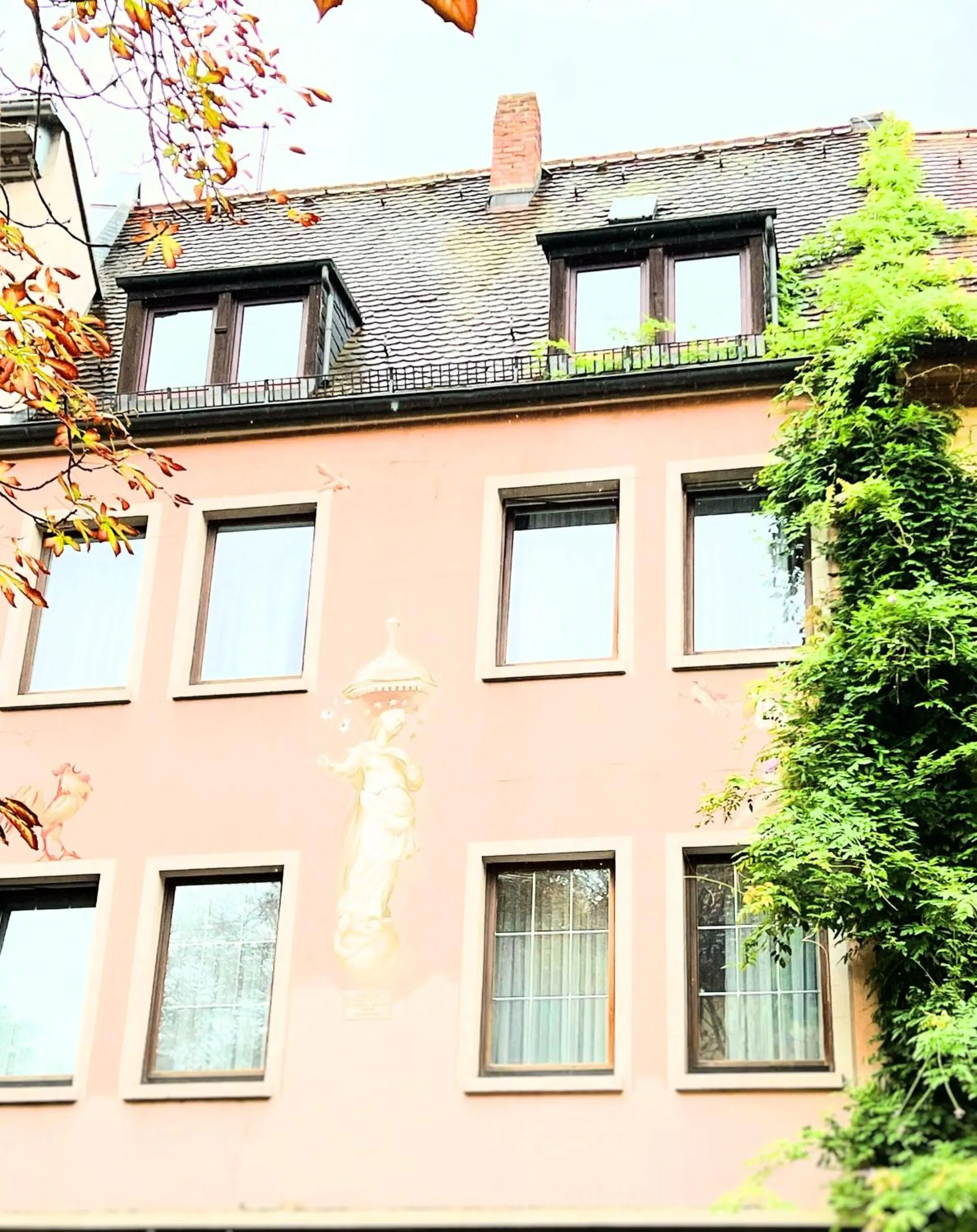 Property building in Greifensteiner Hof