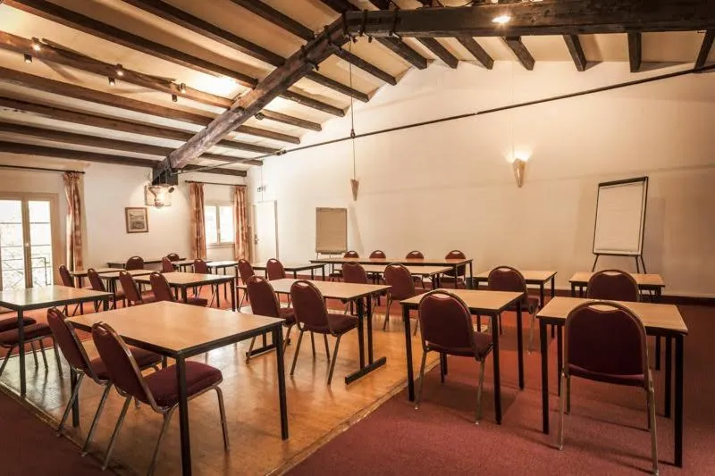 Business facilities in Le Clos De L'aube Rouge - Montpellier / Castelnau le Lez