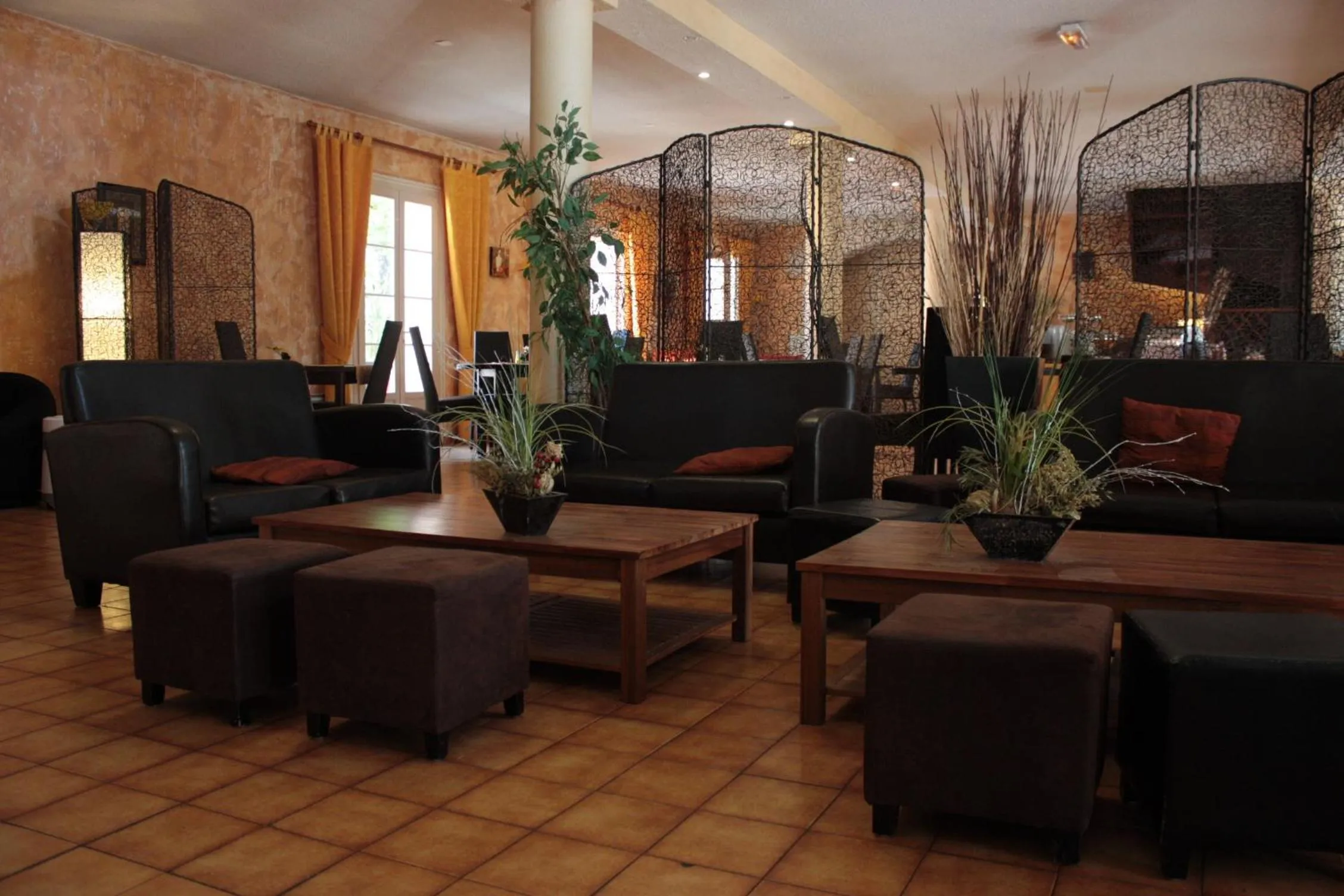 Communal lounge/ TV room in Le Clos De L'aube Rouge - Montpellier / Castelnau le Lez